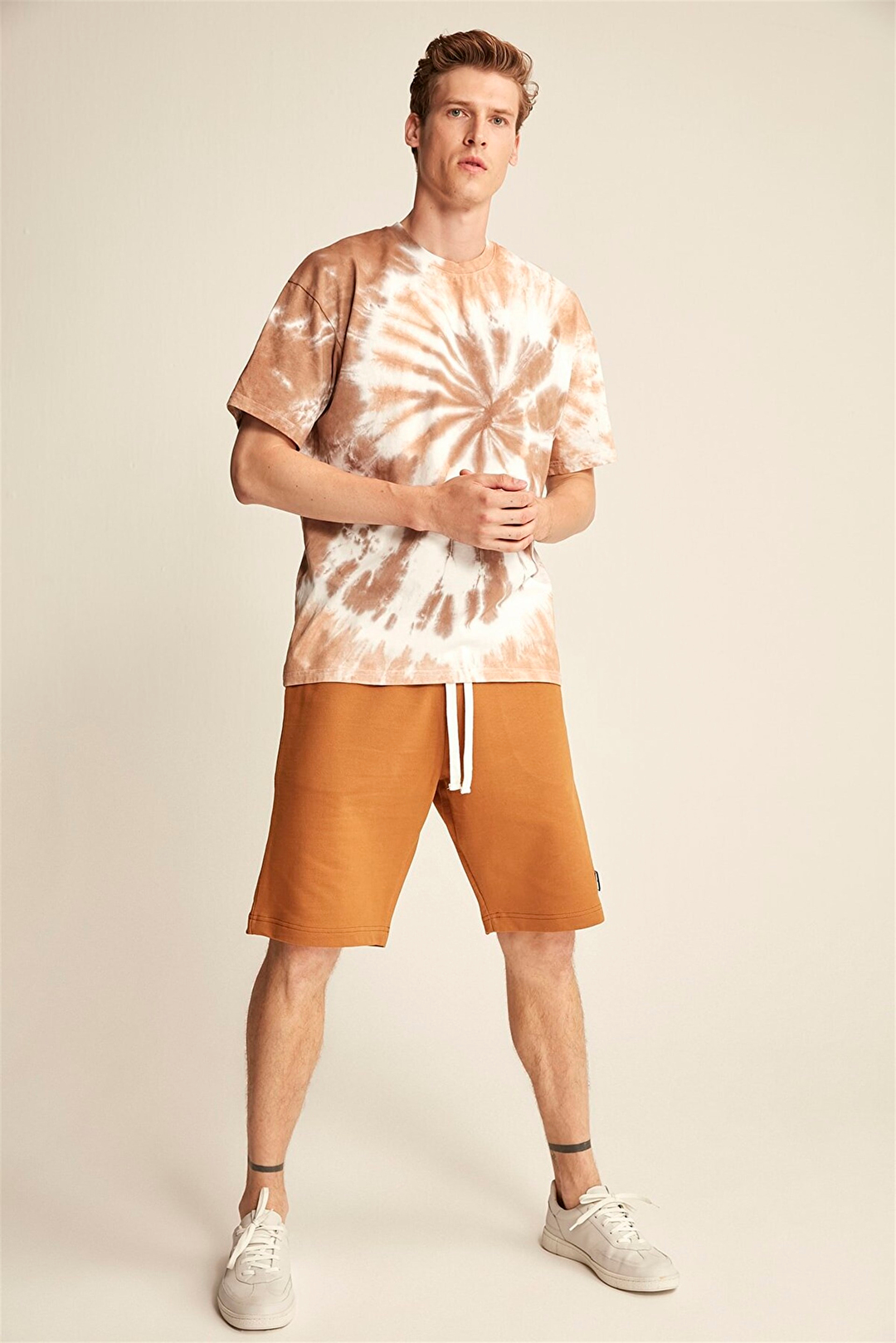 CAST Erkek Kahverengi Batik Yuvarlak Yaka Regular Fit T-Shirt
