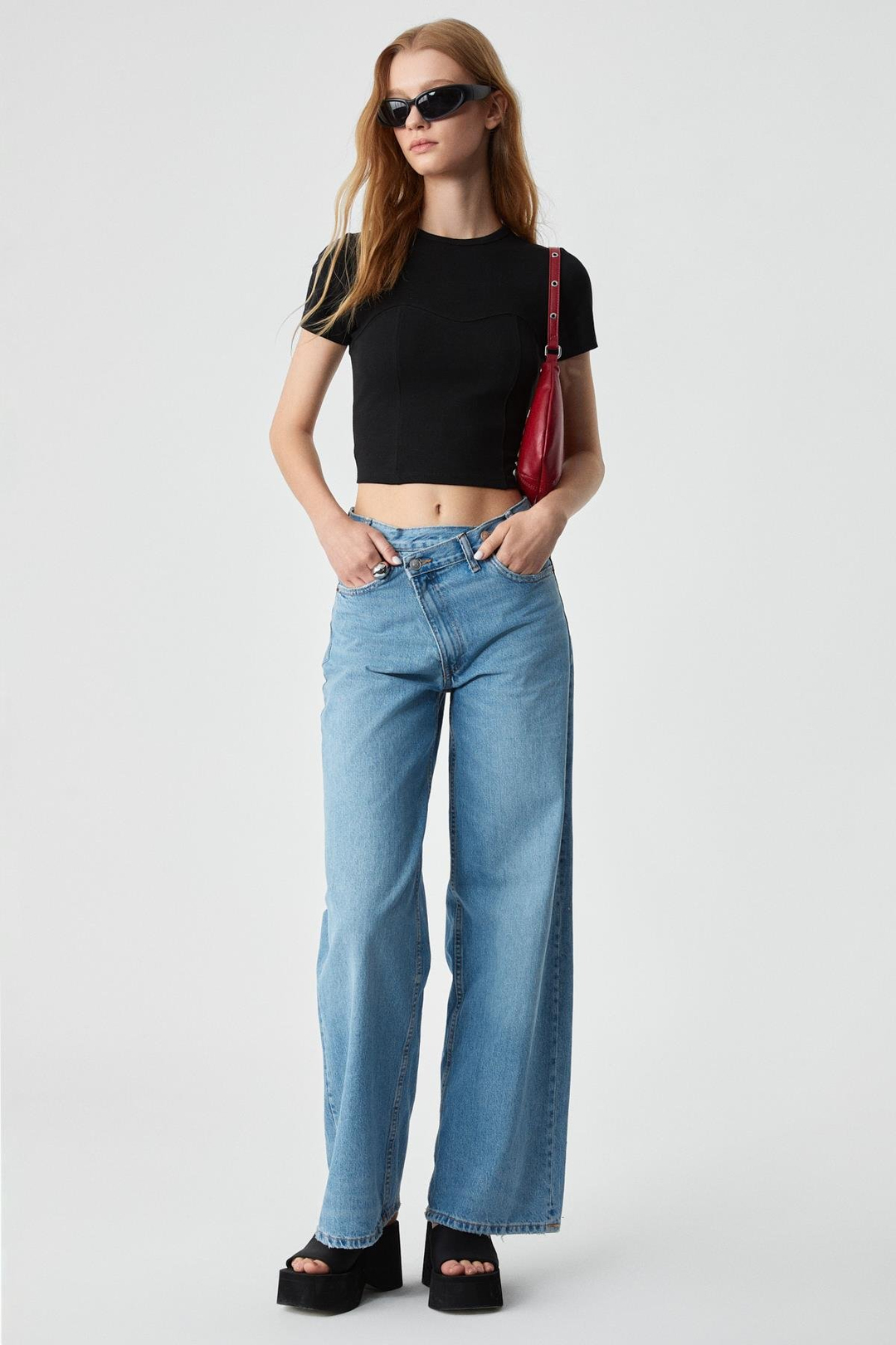 CERAEN Kadın Slim Kısa Kol Bisiklet Yaka Siyah T-Shirt