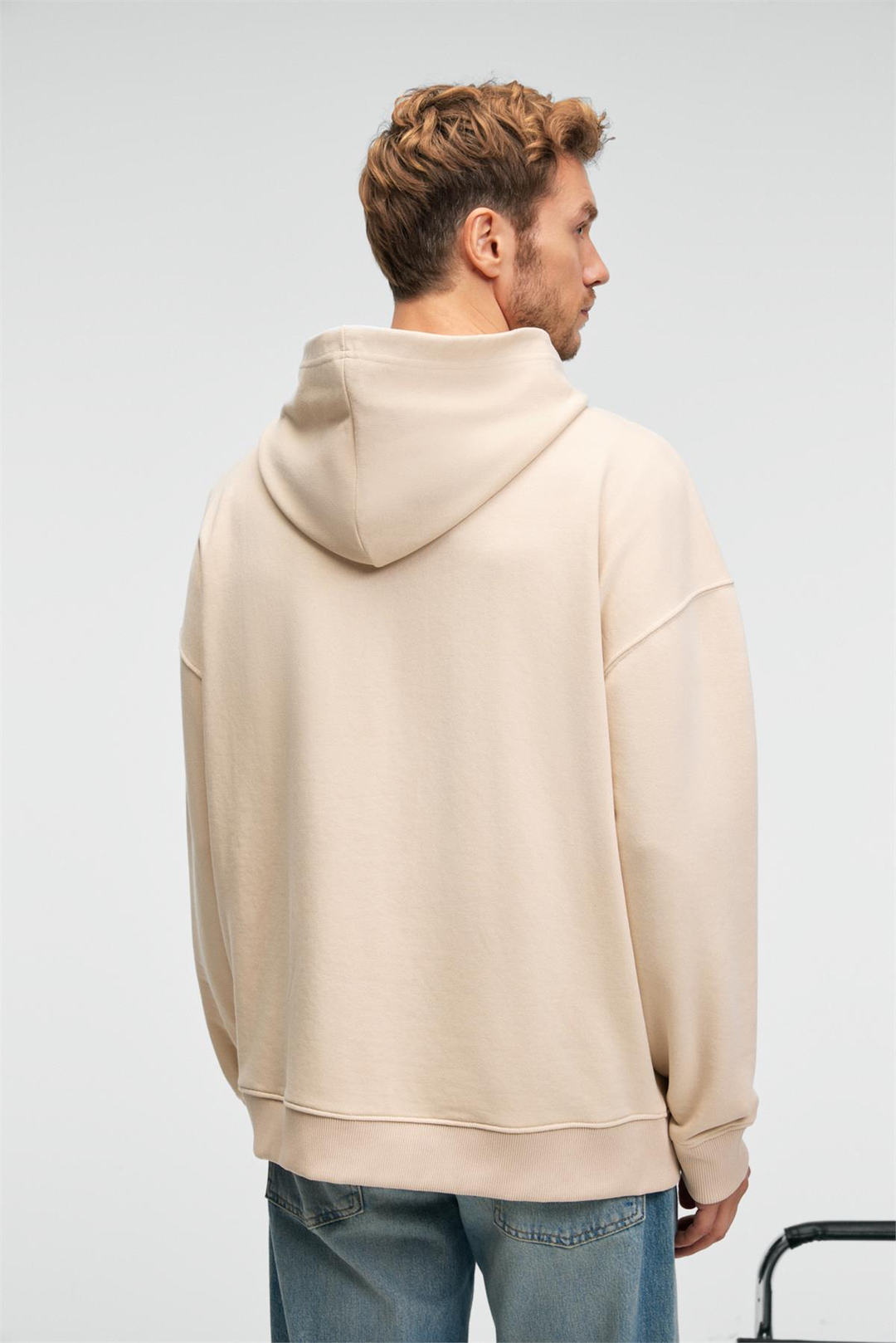 CLAY Erkek %100 Pamuk Kapüşonlu Çıtçıtlı Baskılı Cebi Süs Etiketli Krem Sweatshirt