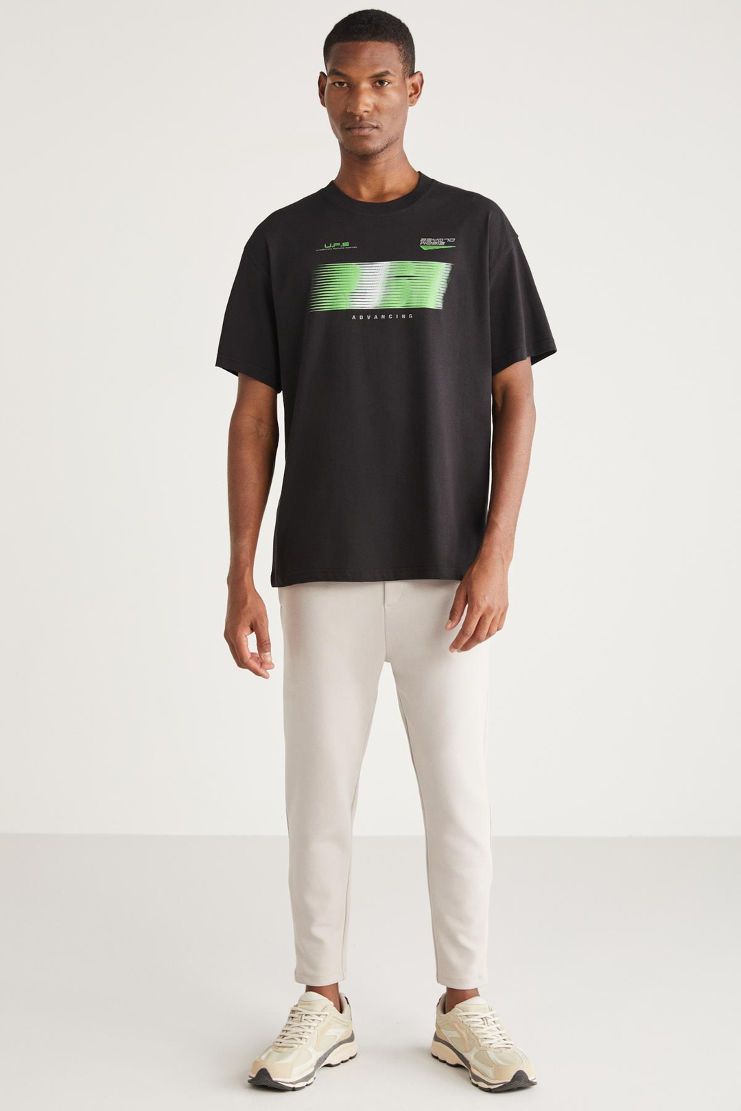 COLLİN Basic Oversize Siyah Tekli T-Shirt