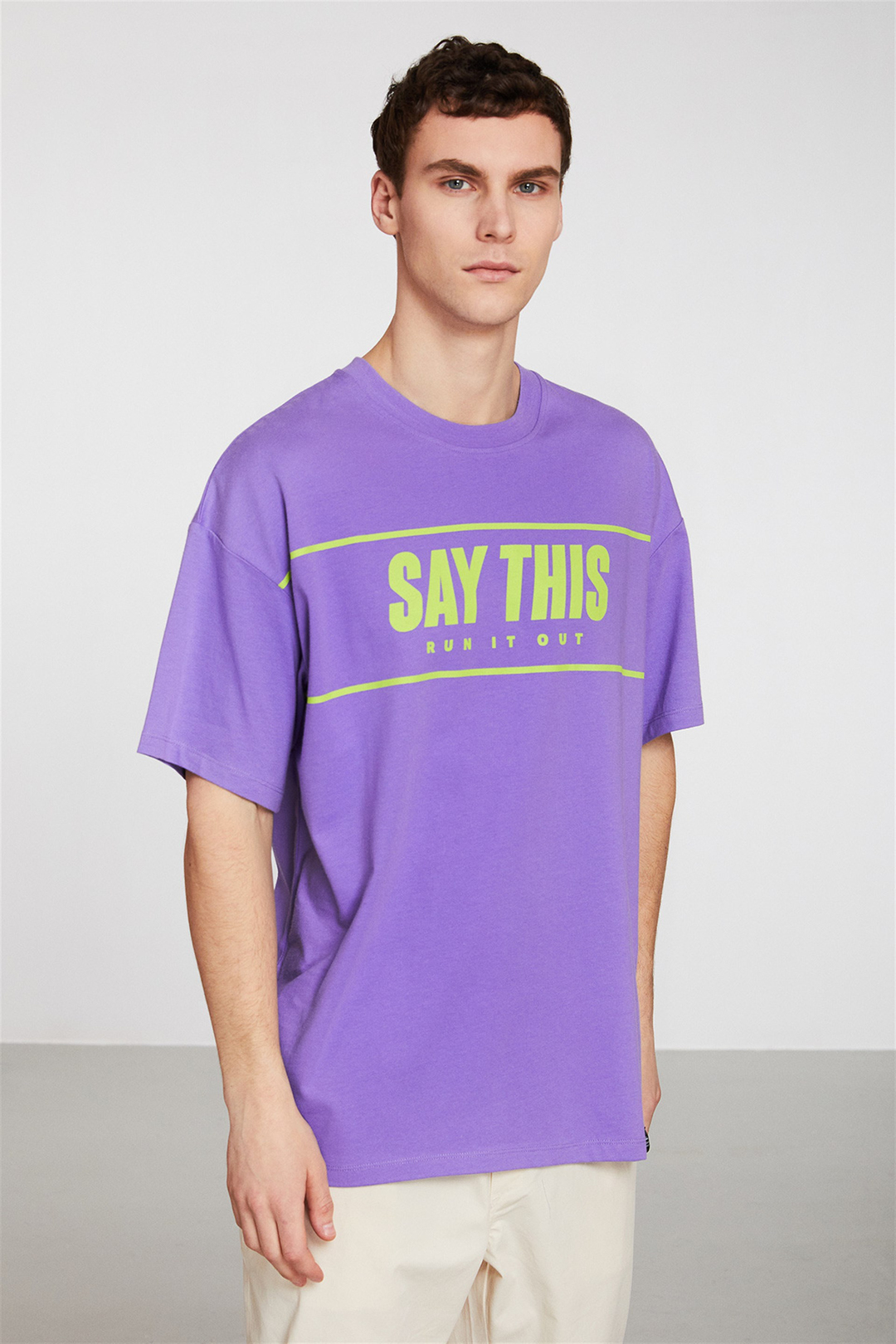 COMMEND Erkek Mor Baskılı Yuvarlak Yaka Oversize T-Shirt