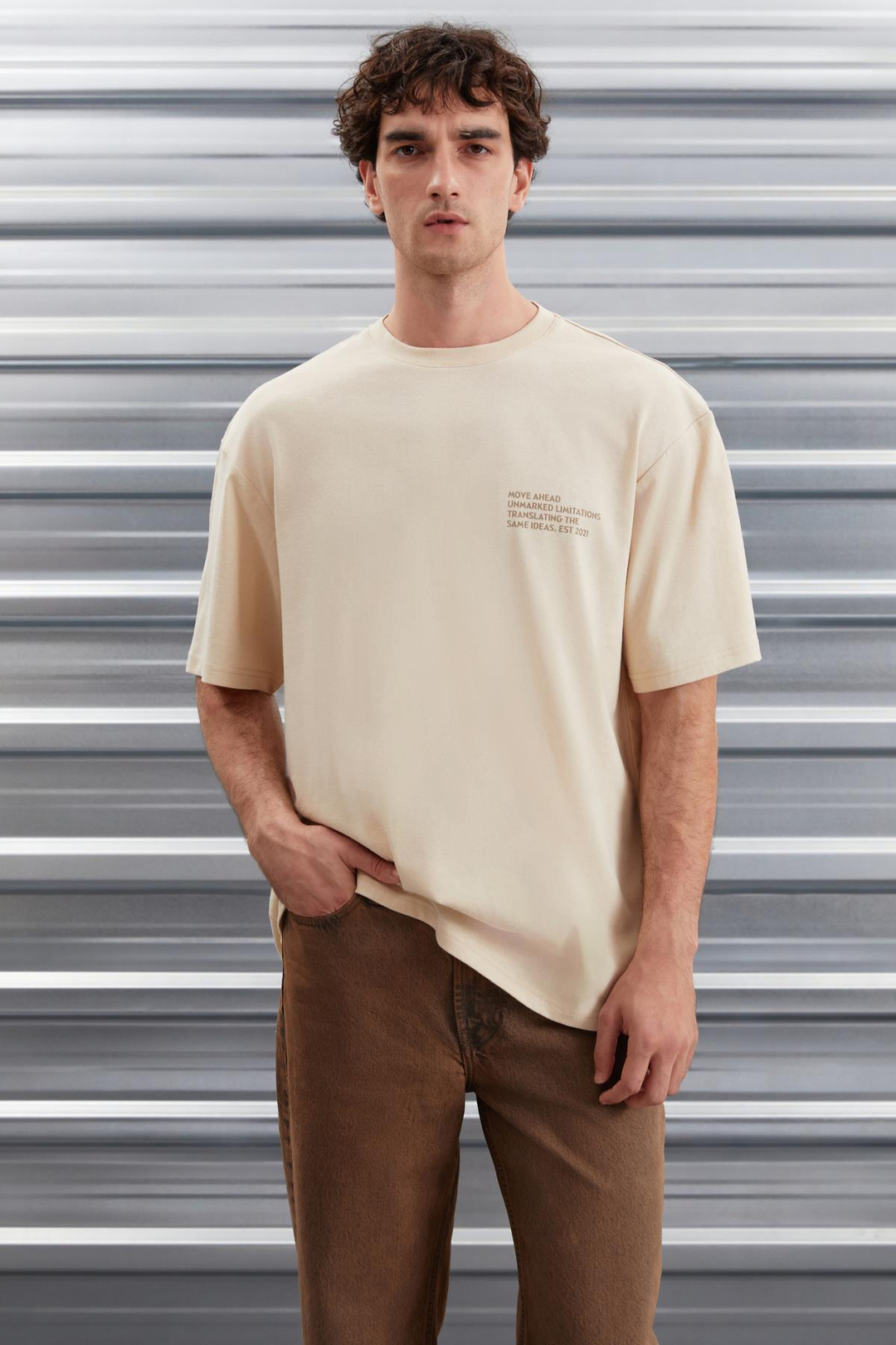 DARELL Erkek Oversize Fit %100 Pamuk Kalın Dokulu Baskılı Bej T-Shirt