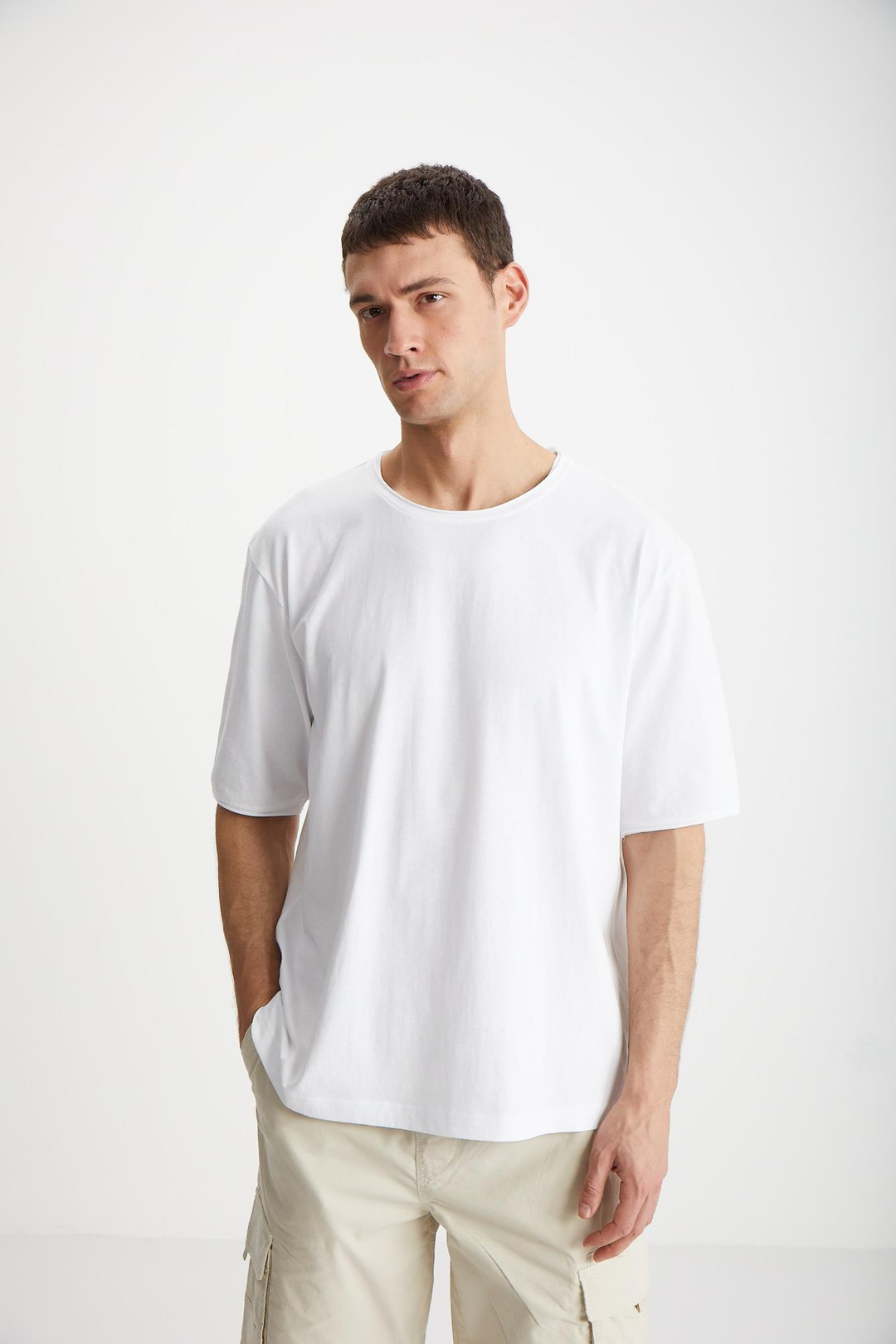 DAVINSONO  Relaxed Beyaz Tekli T-Shirt