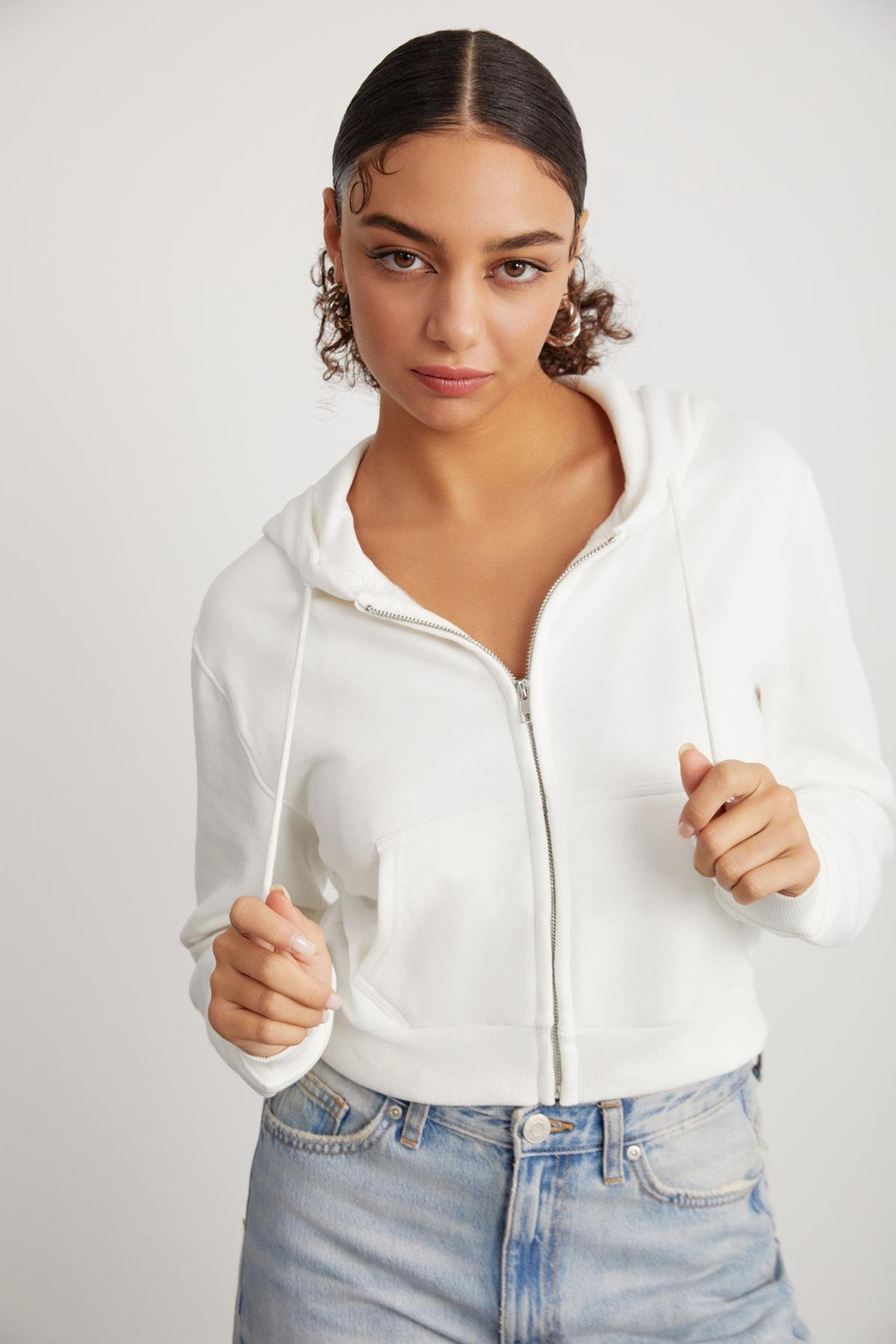 DELIA Crop Relaxed Beyaz Tekli Sweatshirt