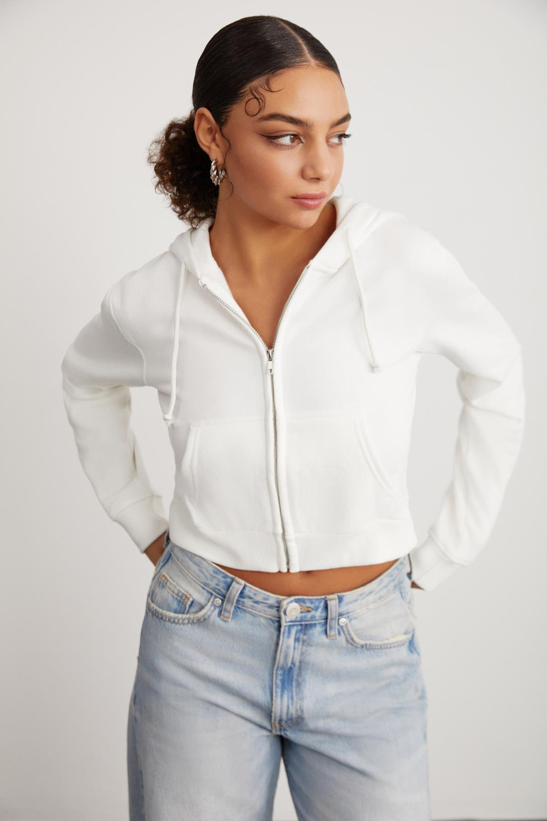 DELIA Crop Relaxed Beyaz Tekli Sweatshirt