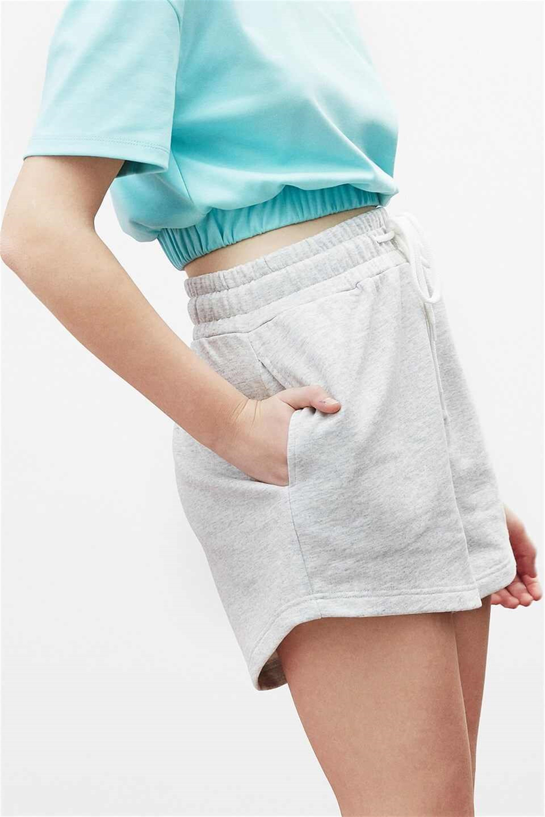 DEMI Kadın Grimelanj Nakışlı-İşlemeli  Comfort Fit Şort&Bermuda