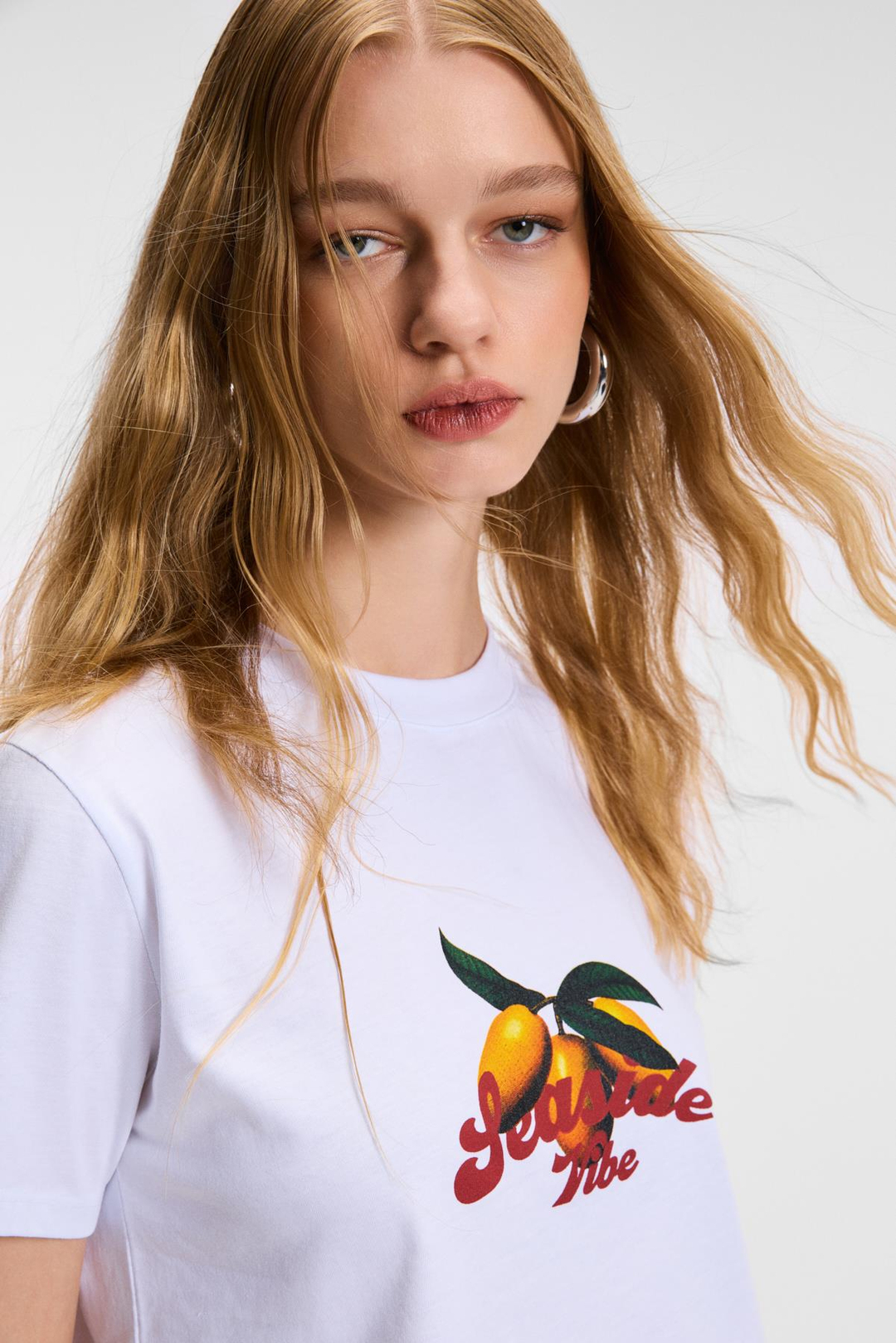 ELVERA Kadın %100 Pamuk Comfort Fit Baskılı Kısa Kollu Yuvarlak Yaka Beyaz T-Shirt