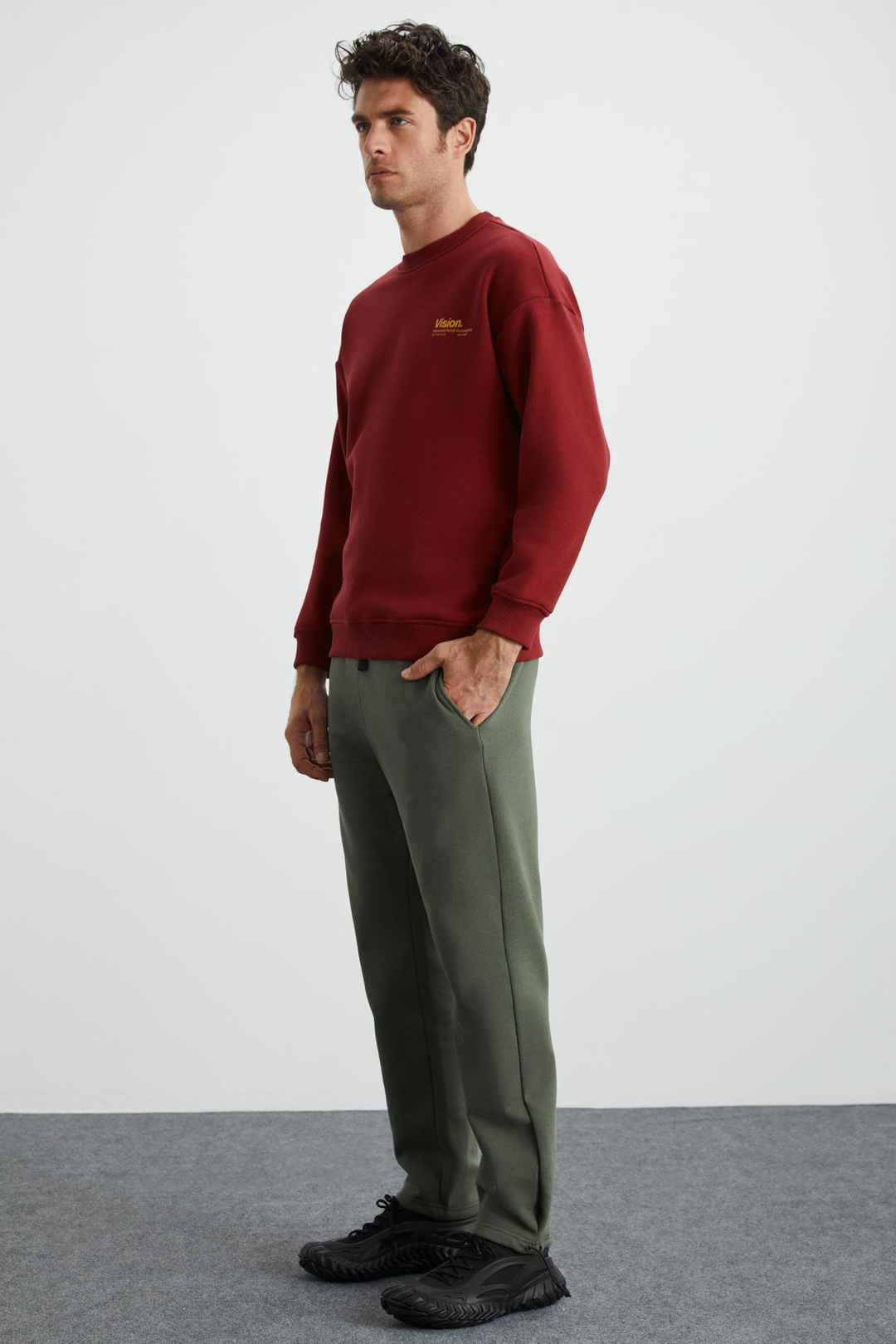 ERNEST Erkek Yumuşacık İçi Polarlı Baskı Detaylı Organik Pamuk Oversize Bordo Sweatshirt