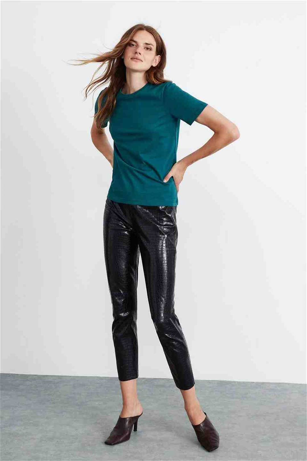 HANNAH Kadın Petrol Yeşili Düz Renk Yuvarlak Yaka Comfort Fit T-Shirt