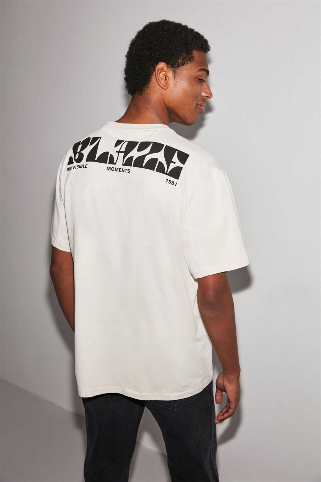harlem Erkek Ekru Baskılı Yuvarlak Yaka Comfort Fit T-Shirt