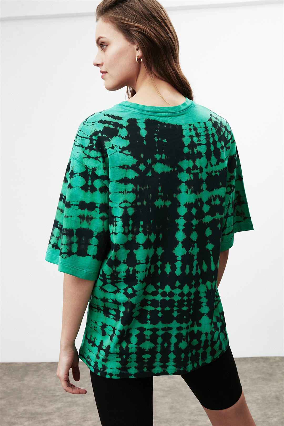 HELEN Kadın Yeşil Batik Yuvarlak Yaka Oversize T-Shirt