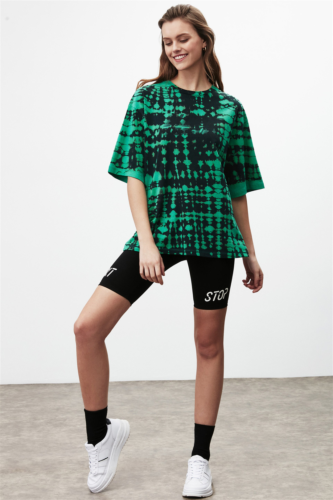 HELEN Kadın Yeşil Batik Yuvarlak Yaka Oversize T-Shirt