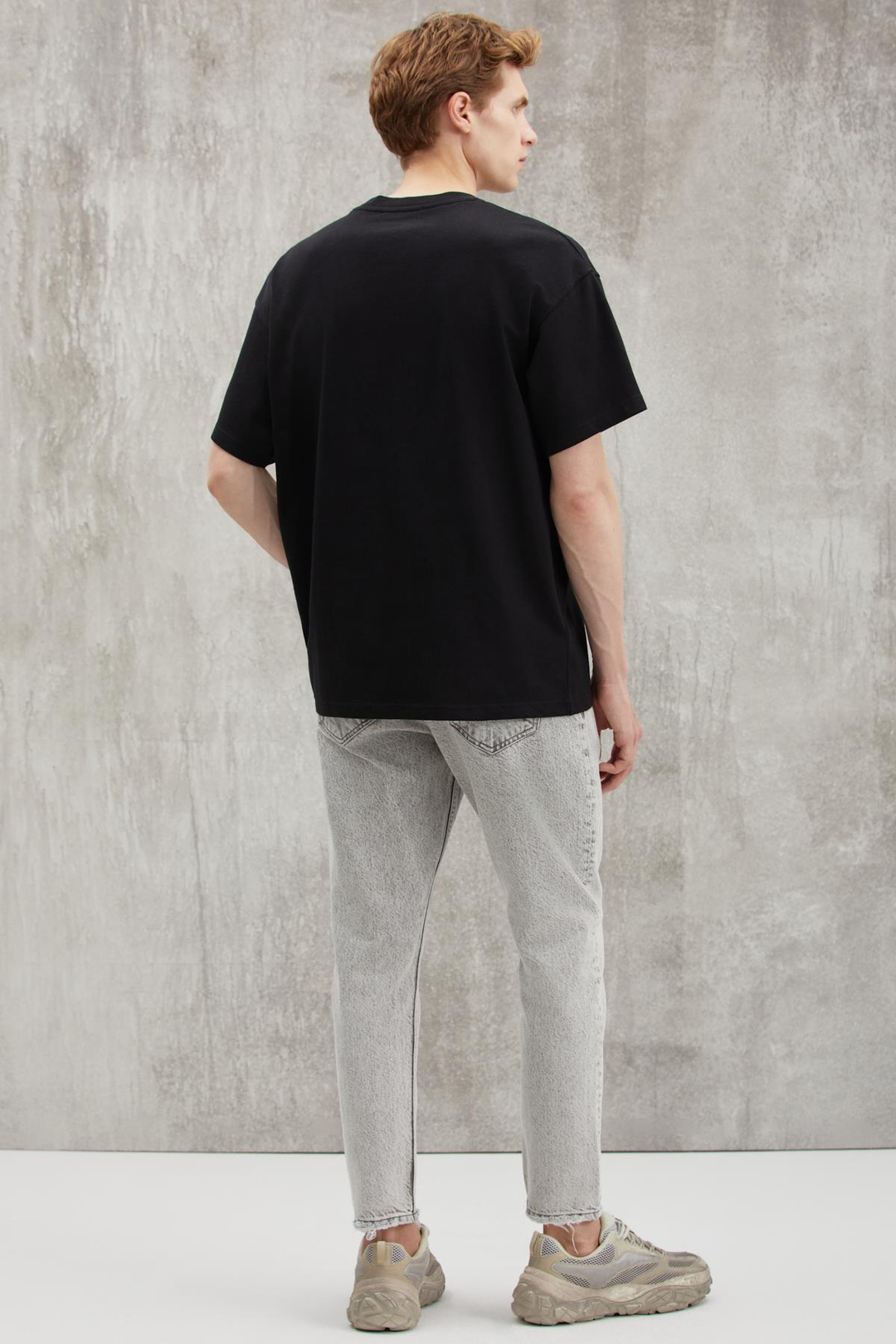 HOANG  Relaxed Siyah Tekli T-Shirt