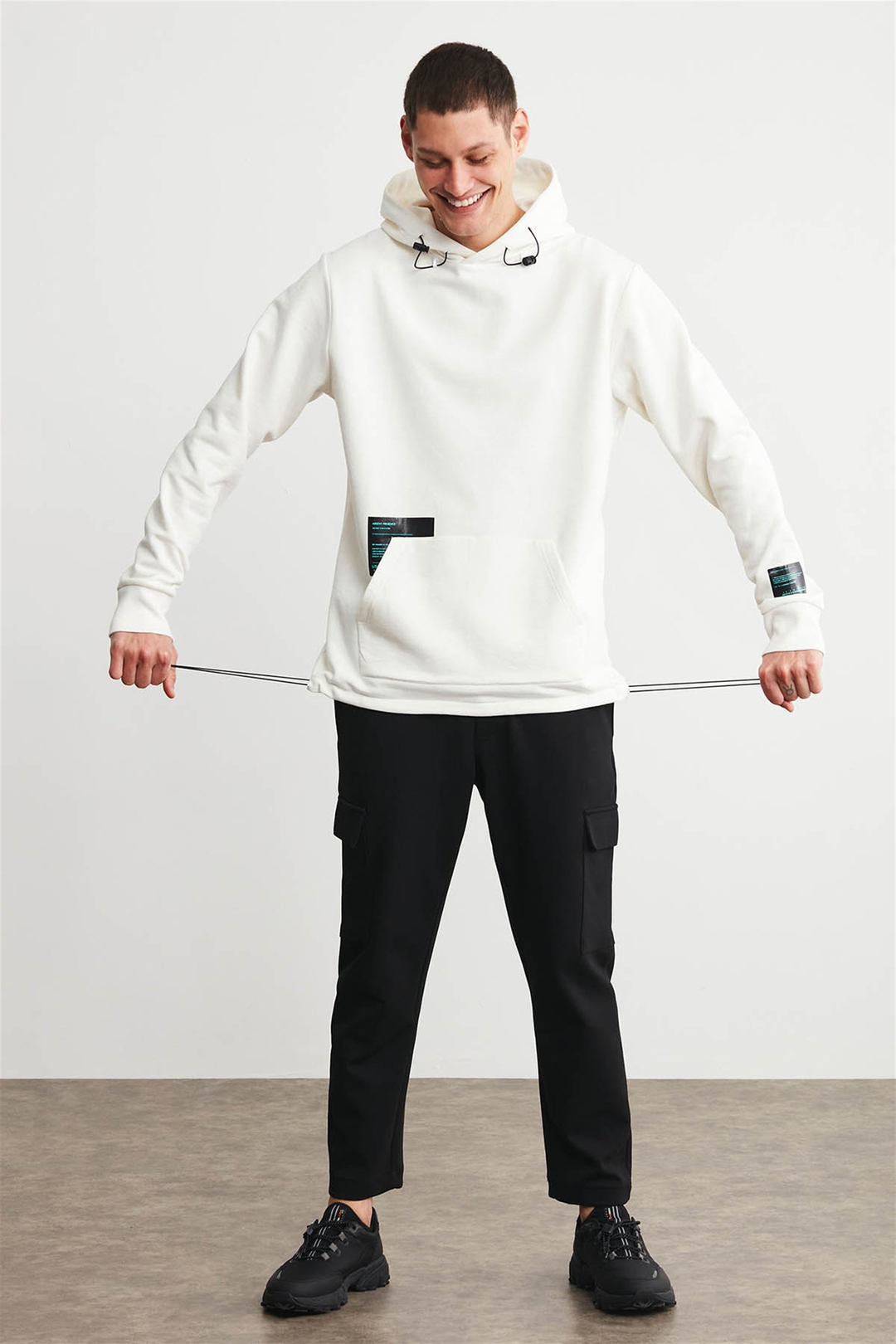 IAGO Erkek Ekru Baskılı Kapüşonlu Oversıze Sweatshirt
