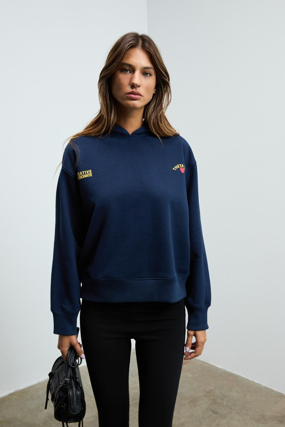 ISROP Kadın Yumuşak Kumaşlı Baskılı Kapüşonlu Lacivert Sweatshirt