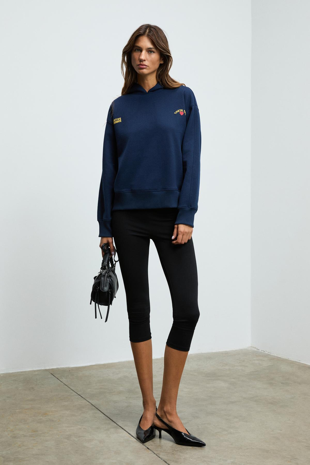 ISROP Kadın Yumuşak Kumaşlı Baskılı Kapüşonlu Lacivert Sweatshirt