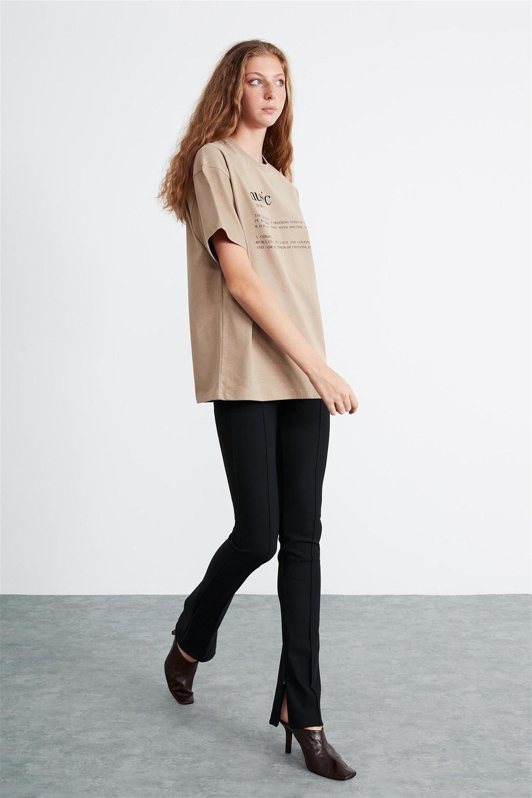 IVY Kadın Kahverengi Baskılı Yuvarlak Yaka Oversize T-Shirt