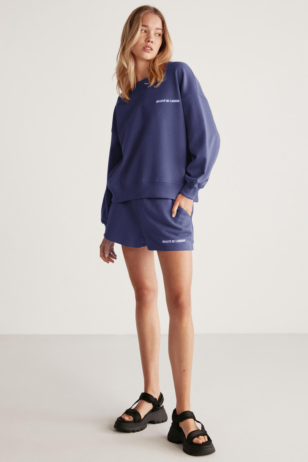 JENNIFER Kadın Yumuşacık Nakış Detaylı Organik Pamuk Oversize Lacivert Sweatshirt