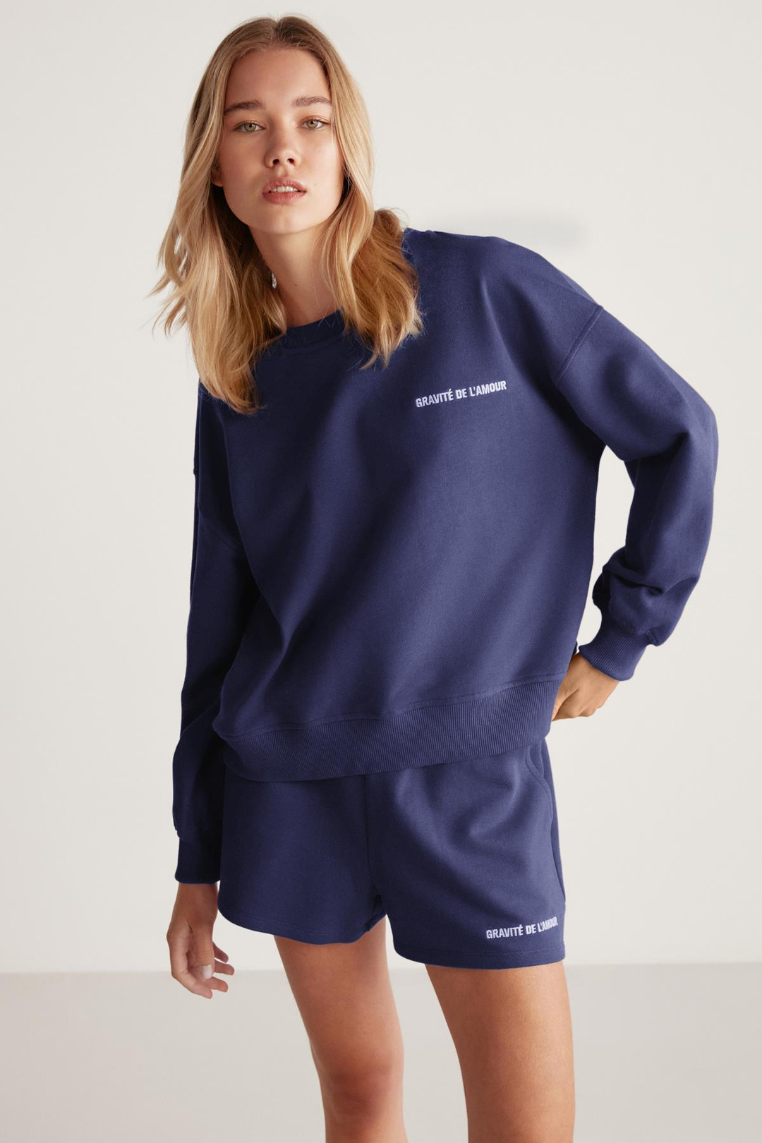 JENNIFER Kadın Yumuşacık Nakış Detaylı Organik Pamuk Oversize Lacivert Sweatshirt