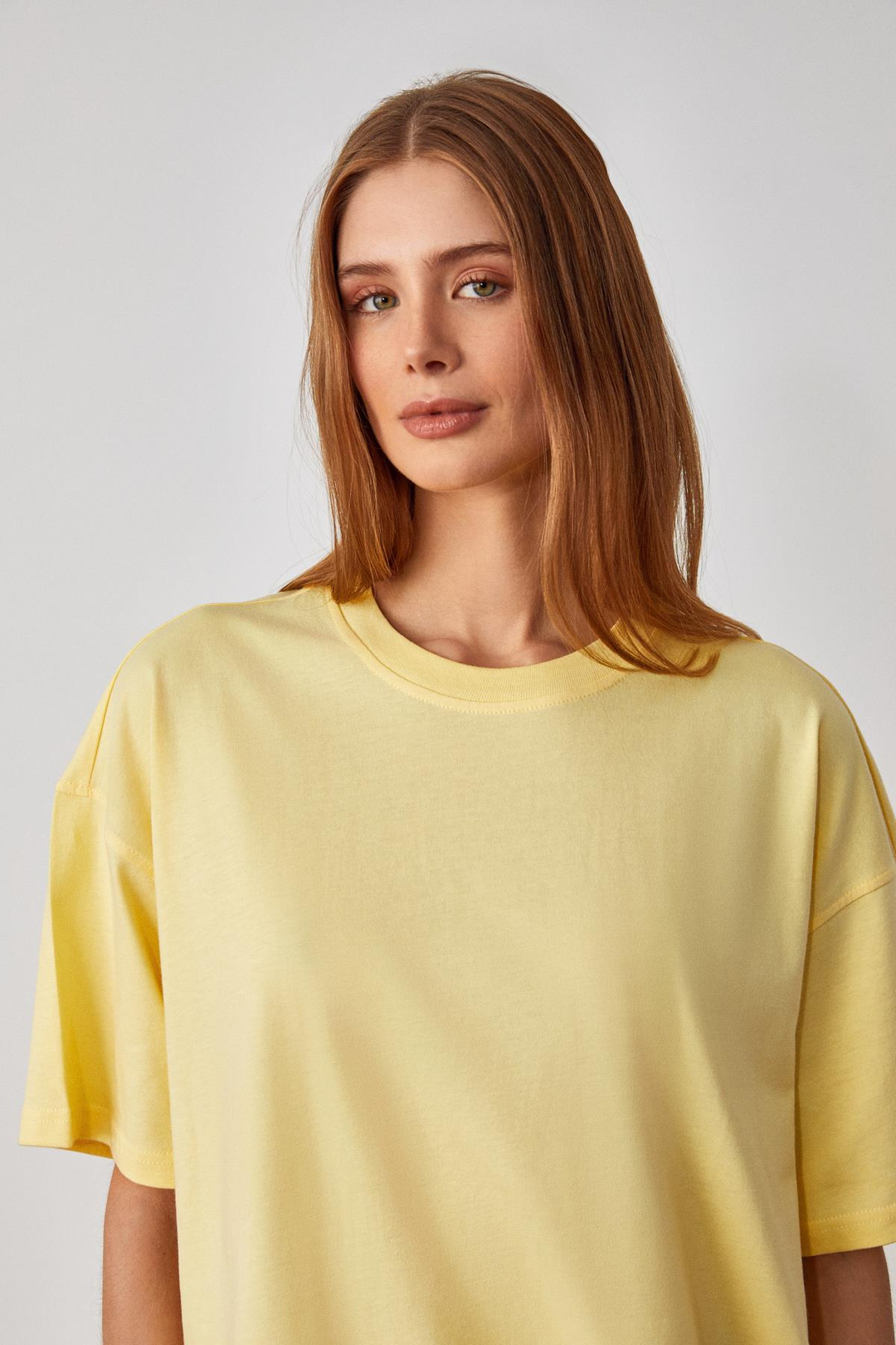 LAGERTHA Kadın %100 organik Pamuklu Kalın Dokulu Oversize Fit Yuvarlak Yakalı Sarı T-Shirt