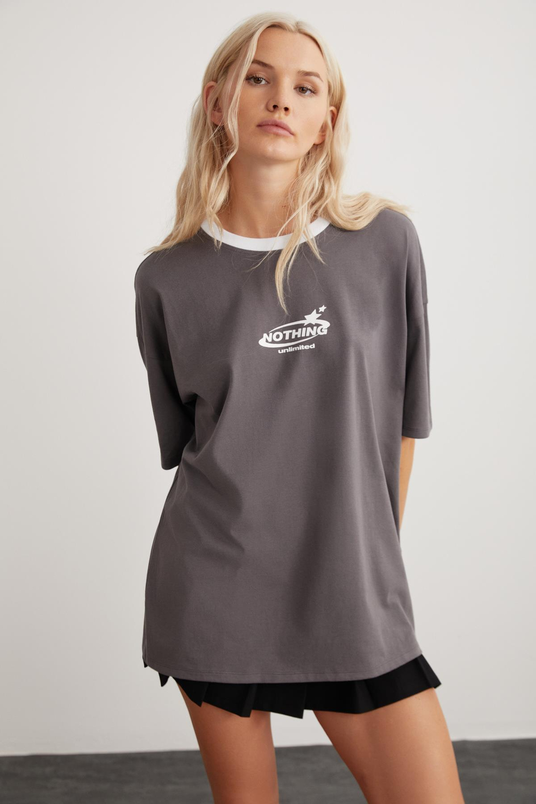 LARA  Slim Antrasit Tekli T-Shirt