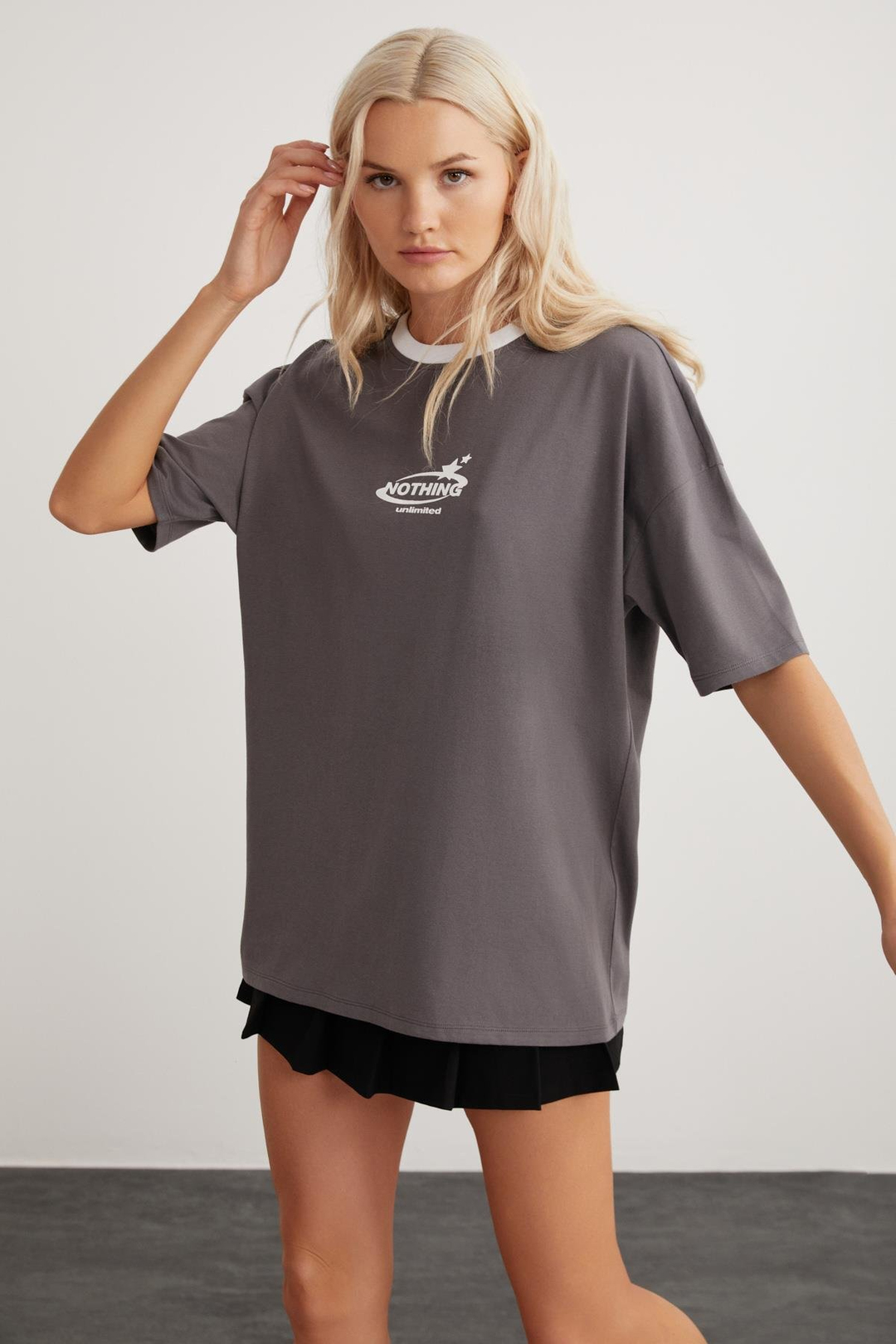 LARA  Slim Antrasit Tekli T-Shirt