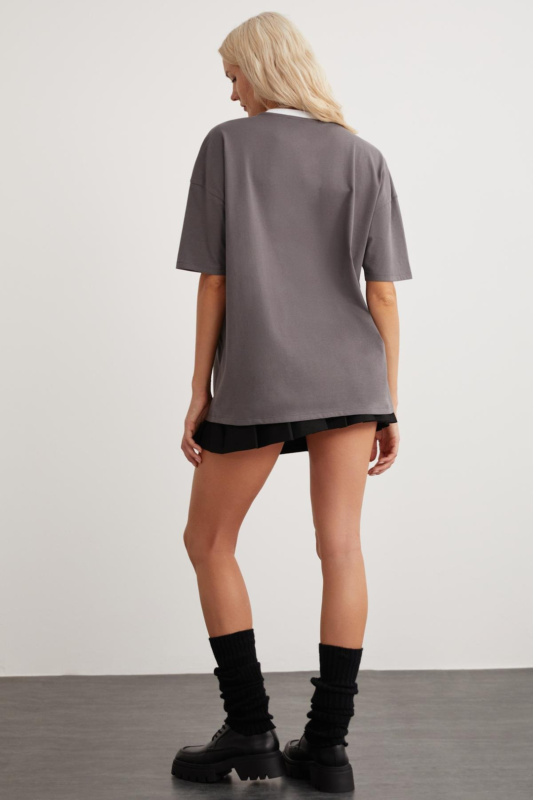 LARA  Slim Antrasit Tekli T-Shirt