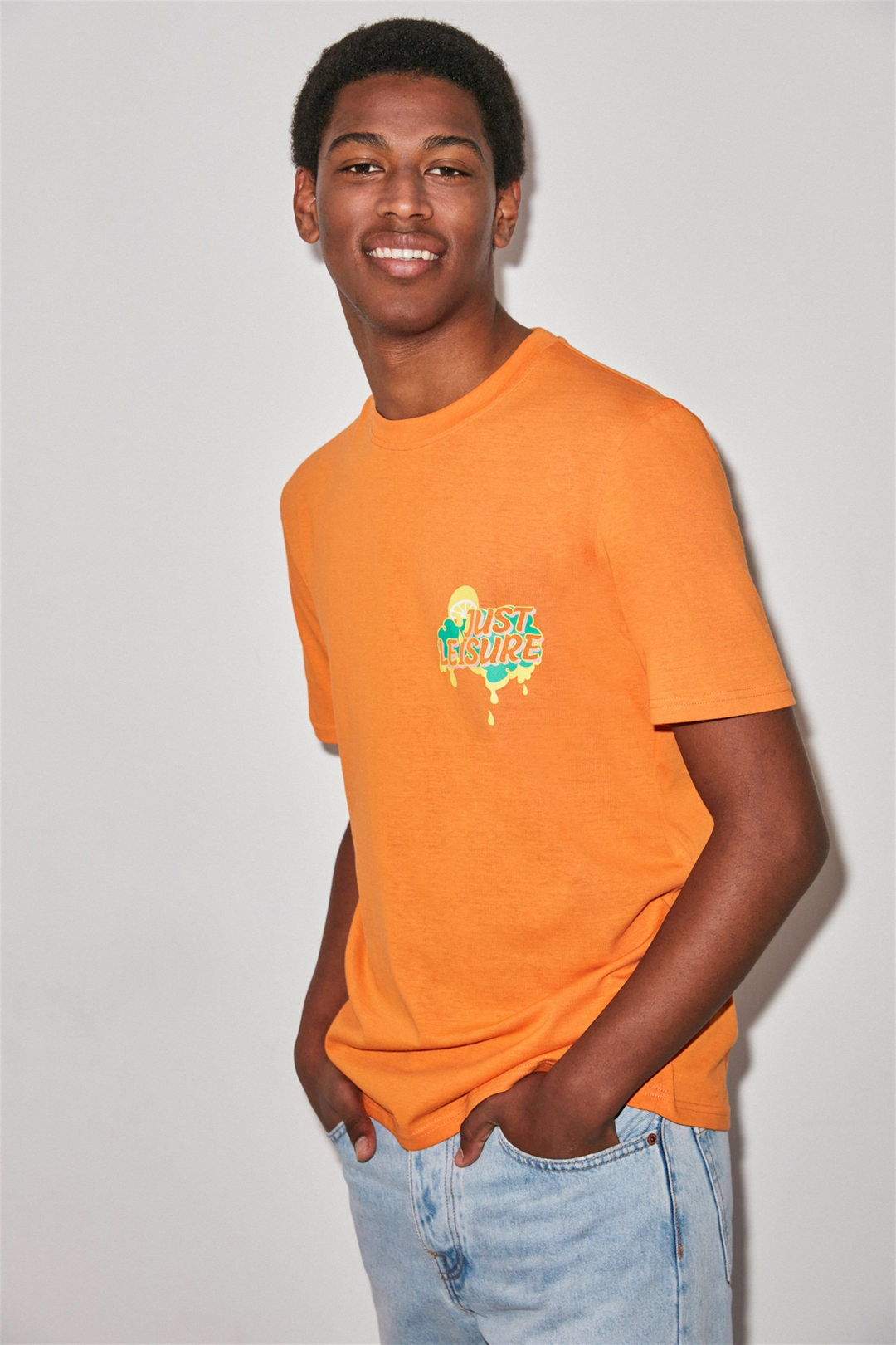 LEISURE Erkek Turuncu Baskılı Yuvarlak Yaka Regular Fit T-Shirt