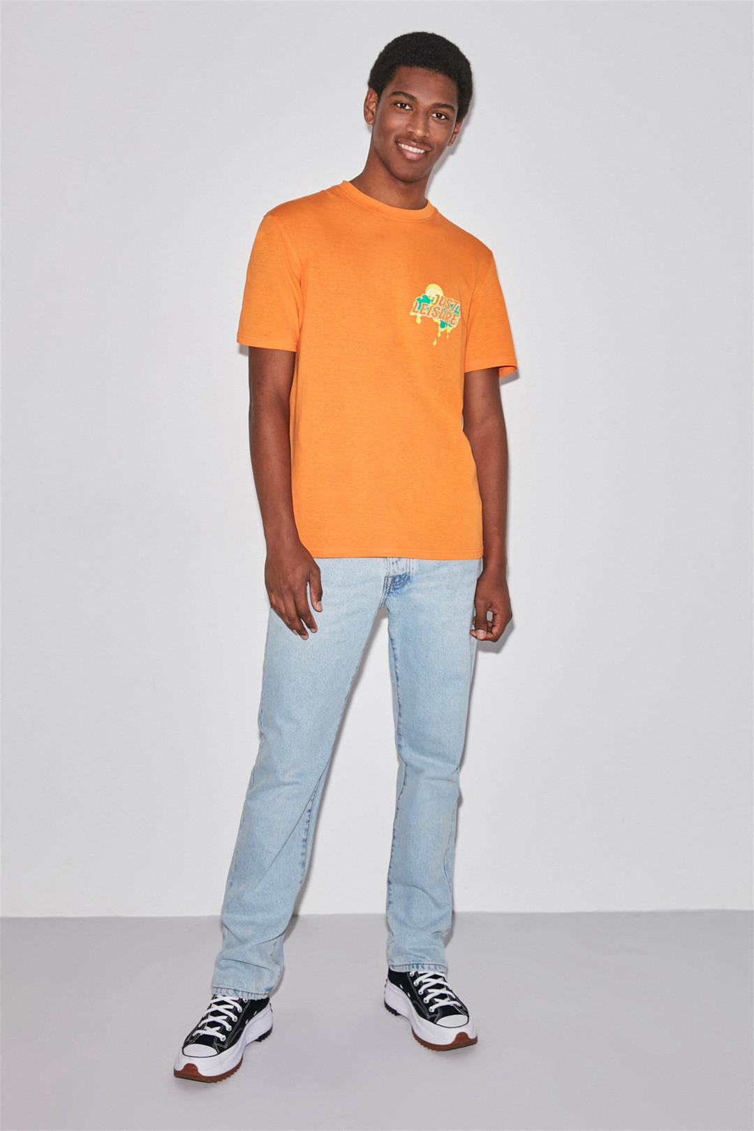 LEISURE Erkek Turuncu Baskılı Yuvarlak Yaka Regular Fit T-Shirt