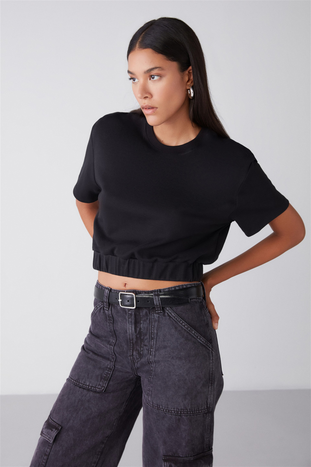 LOLA Örme Crop Fit Siyah  Bluz