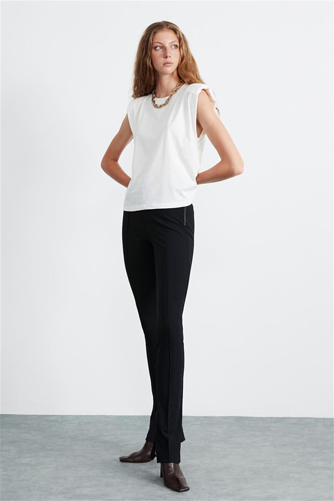 LUNA Kadın Beyaz Düz Renk Yuvarlak Yaka Comfort Fit T-Shirt
