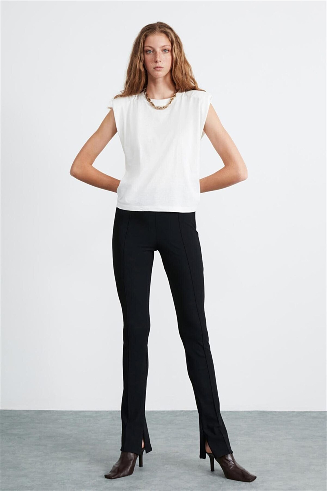 LUNA Kadın Beyaz Düz Renk Yuvarlak Yaka Comfort Fit T-Shirt