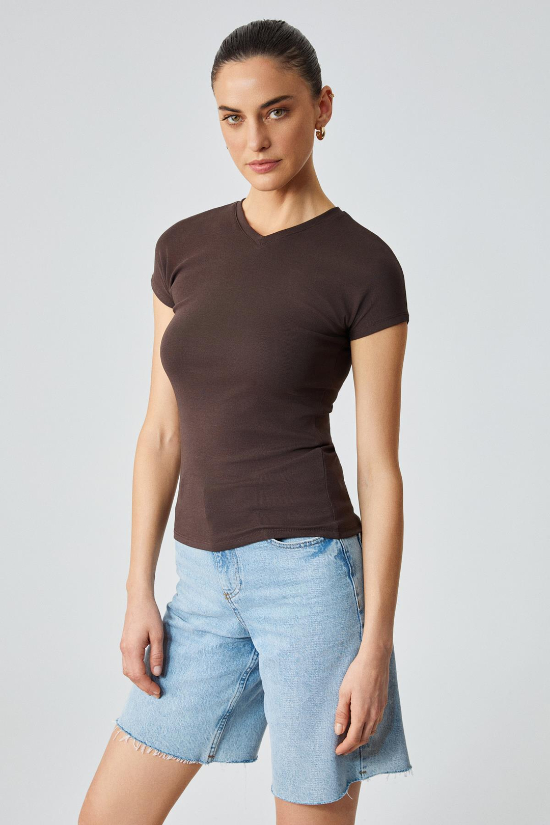 MARTA Kadın Yuvarlak Yaka Kısa Kol Slim Kahverengi T-Shirt