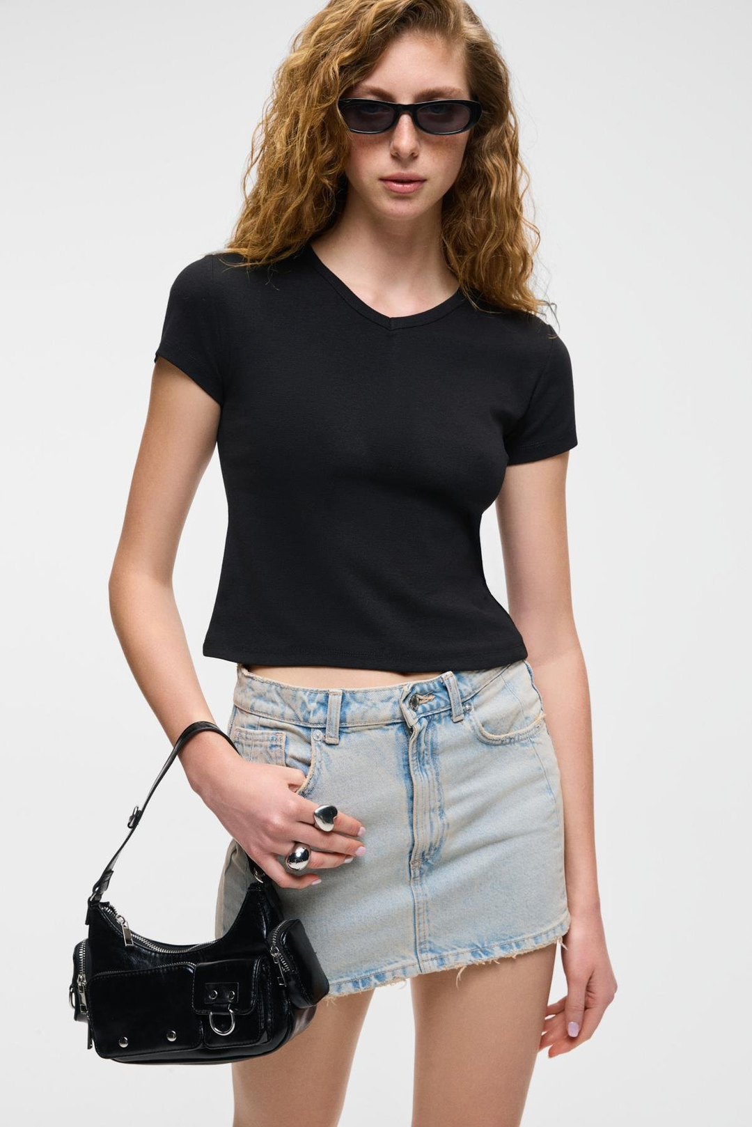 MASROUTI Kadın Slim Kısa V Yaka Kısa Kol Siyah T-Shirt