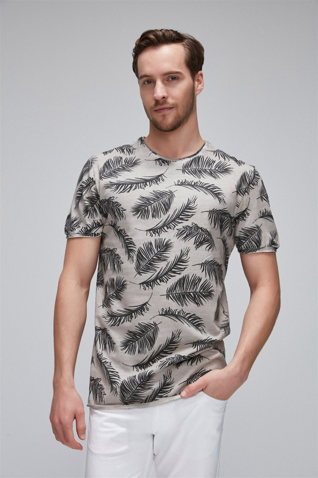 MATEO Erkek Bej Baskılı Yuvarlak Yaka Comfort Fit T-Shirt