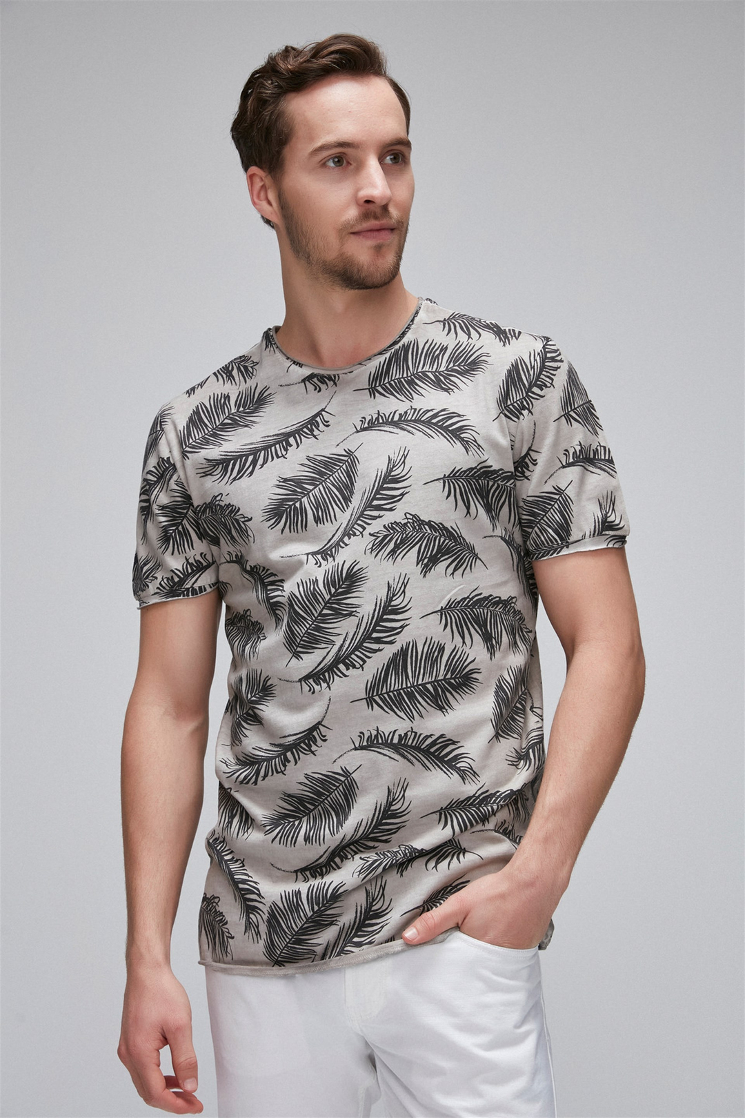 MATEO Erkek Bej Baskılı Yuvarlak Yaka Comfort Fit T-Shirt