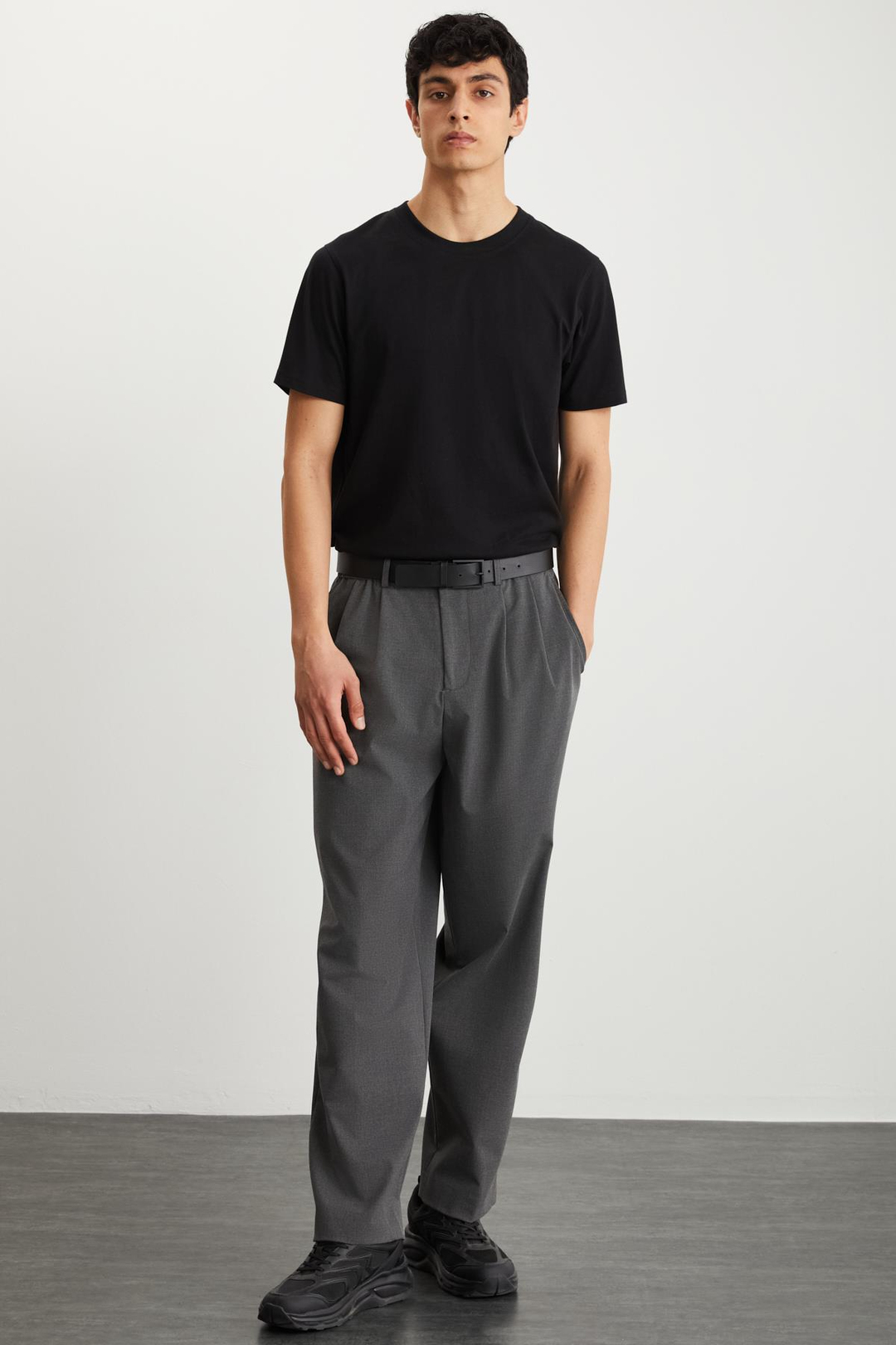 MICHEL Erkek Slim Fit Dar Kesim %100 Organik Pamuklu Yana Kayan Dikişli  Basic Örme Siyah T-Shirt