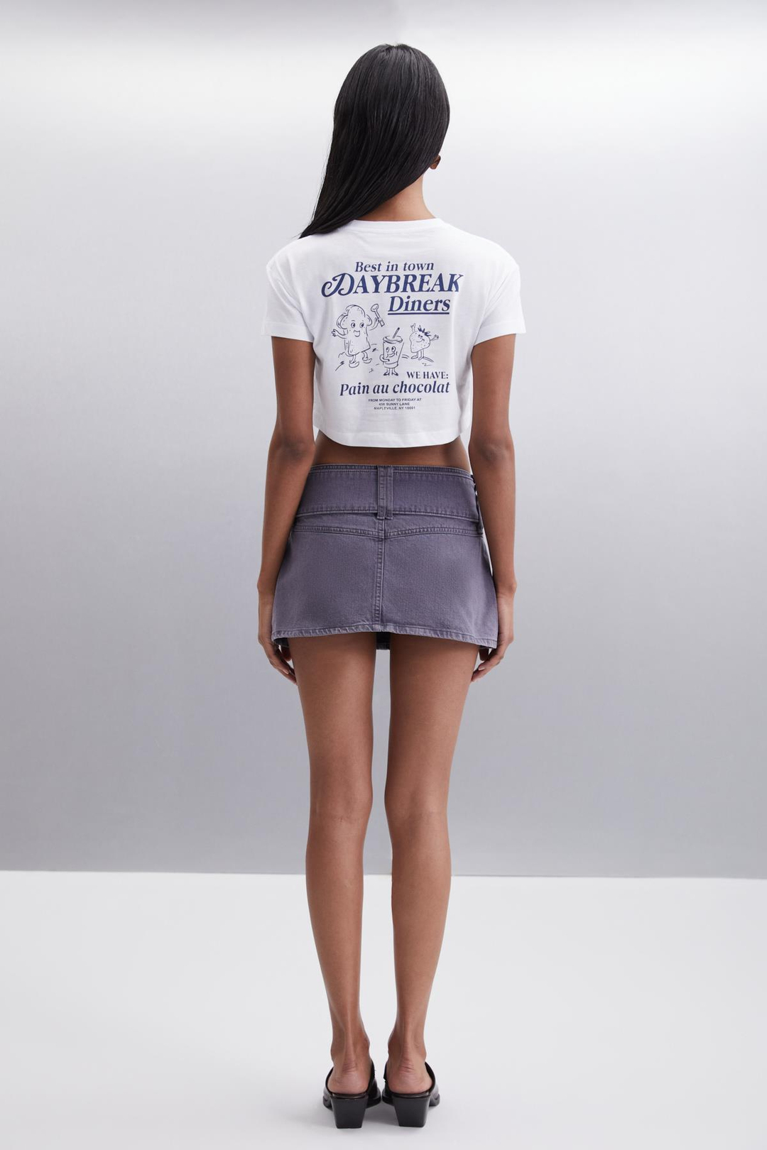 MORAN  Crop Beyaz - Lacivert Baskılı Tekli T-Shirt