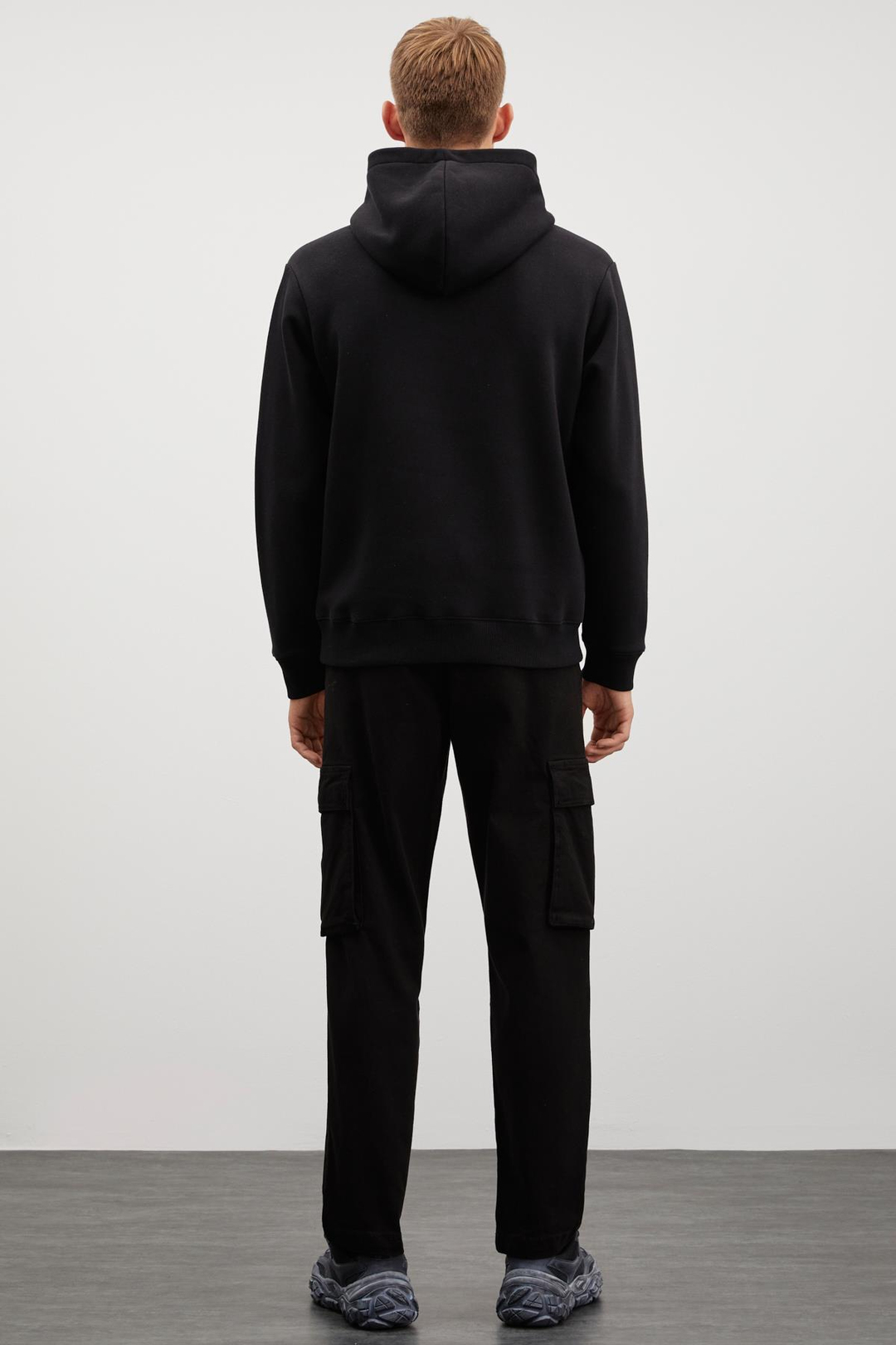 NIGEL  Relaxed Siyah Tekli Sweatshirt