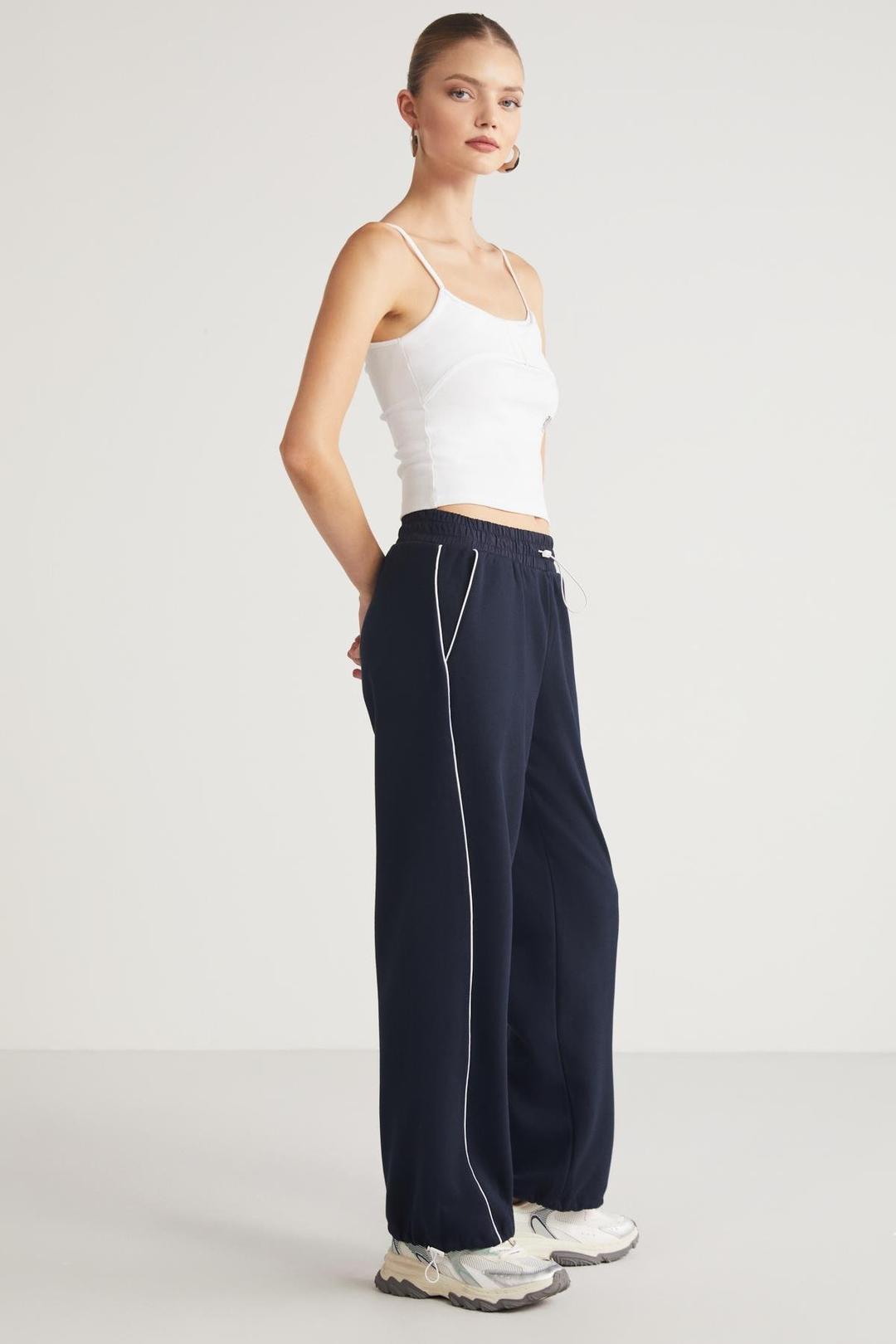 NOELIA Basic Slim Beyaz Tekli Body