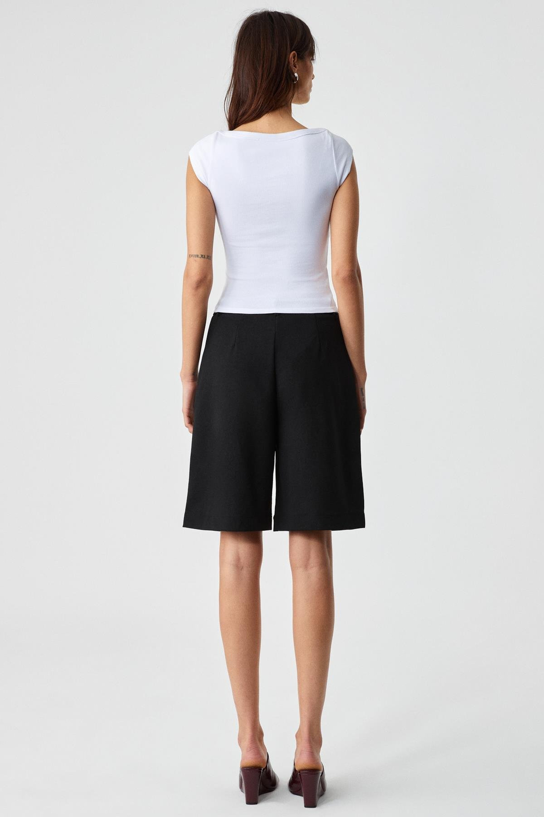 NOEMI Kadın Balerin Yaka Kısa Kol Slim Fit Ribanalı Beyaz Bluz