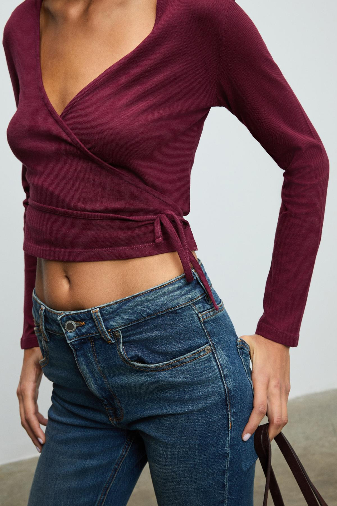 OLIVIERNS Kadın Önden Bağlamalı Vücudu Saran Nefes Alan Kumaşlı Bordo Bluz