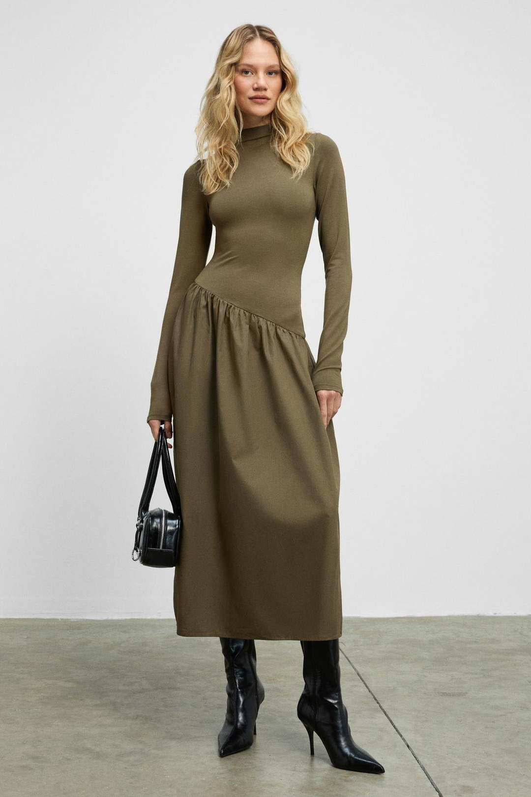 PANTI Kadın Üstü Ribana Eteği Poplin Vücuda Oturan Haki Elbise
