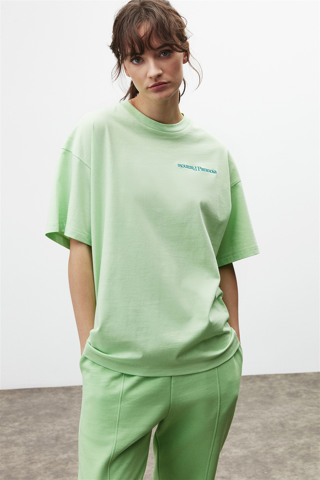 PARANOIA Kadın Yeşil Nakışlı-İşlemeli Yuvarlak Yaka Oversize T-Shirt