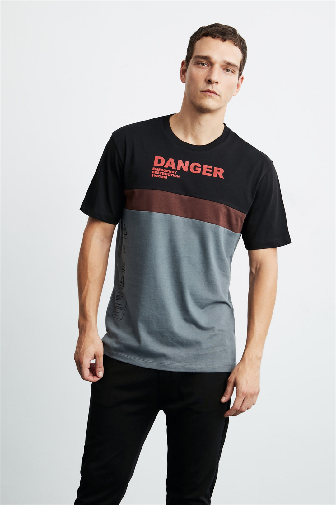 PUG Erkek Siyah Baskılı Yuvarlak Yaka Comfort Fit T-Shirt