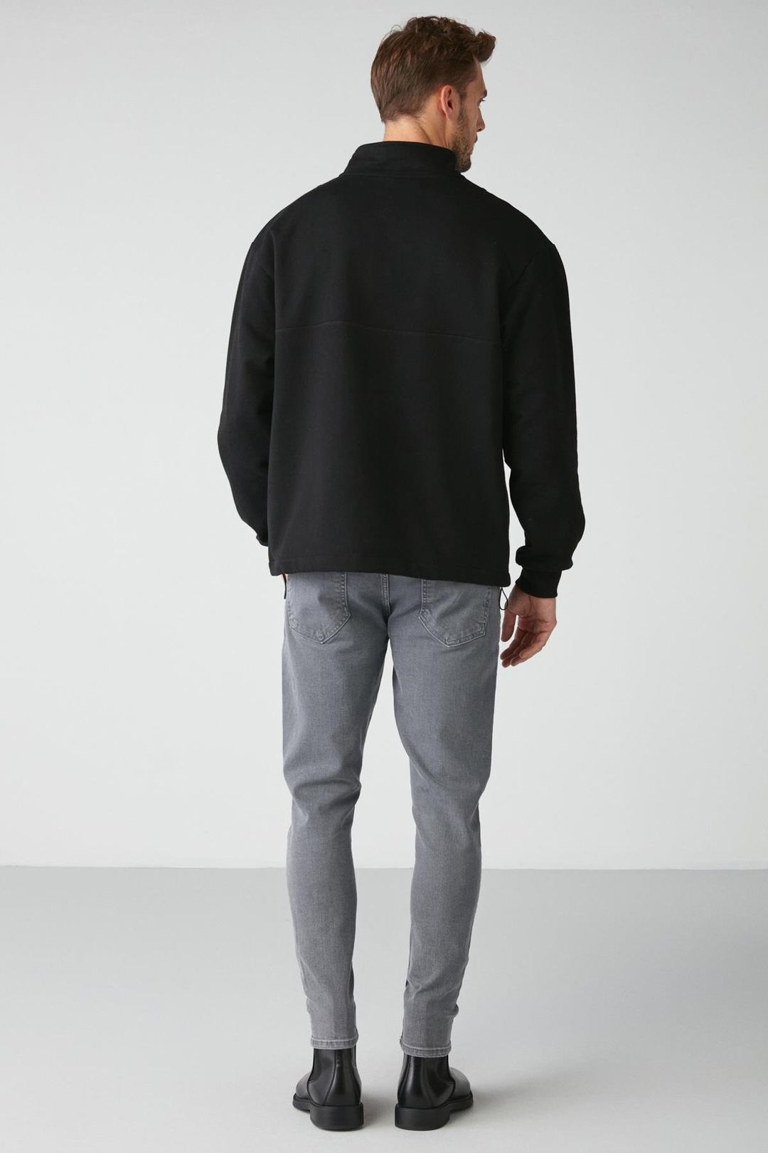 RADIANT Erkek %100 Organik Pamuk Nakış Detaylı Yarım Fermuarlı Dik Yakalı Siyah Sweatshirt