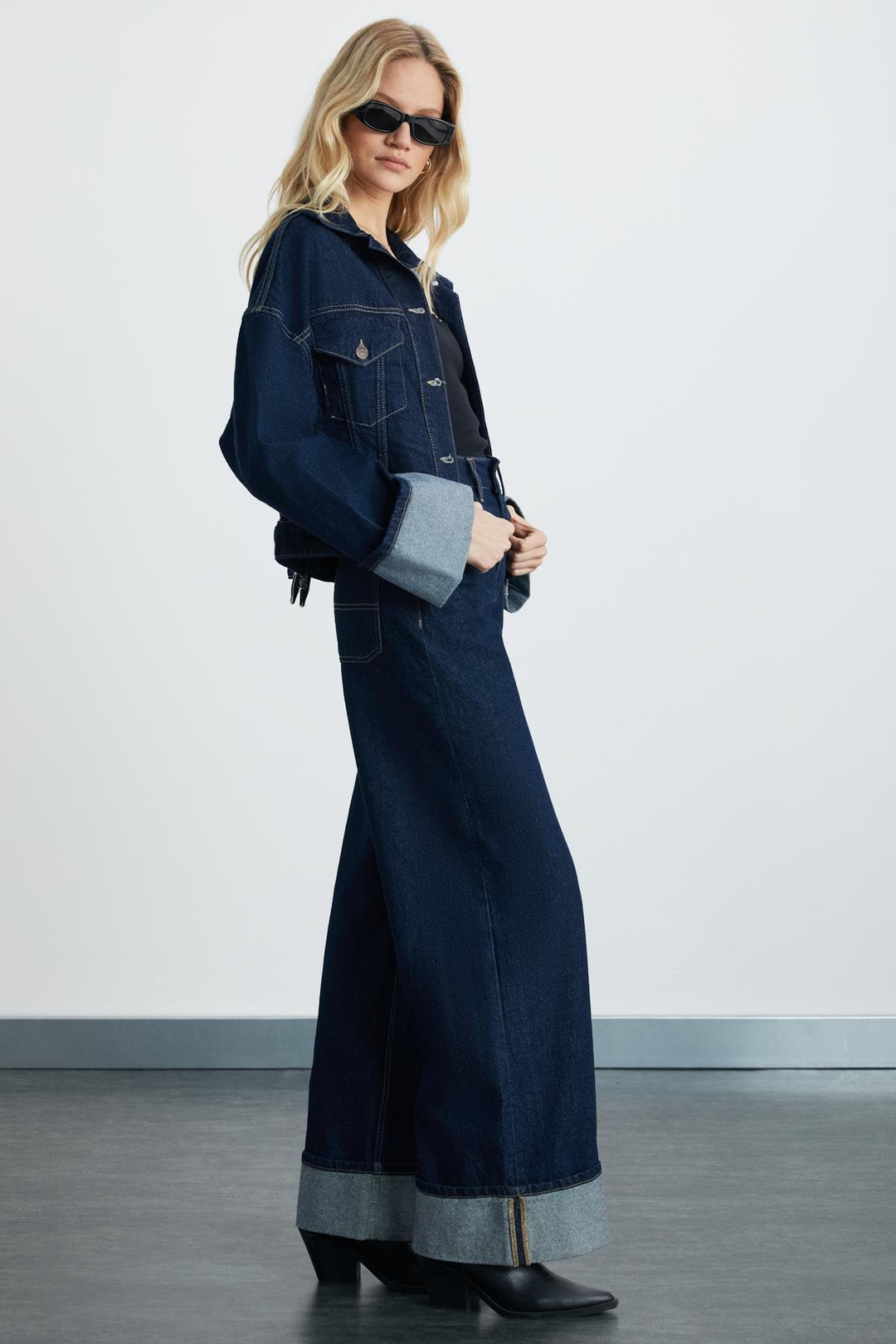REINE Kadın Regular Fit Yüksek Bel Katlamalı Paça Detaylı Premium %100 Pamuk kot Mavi Jeans