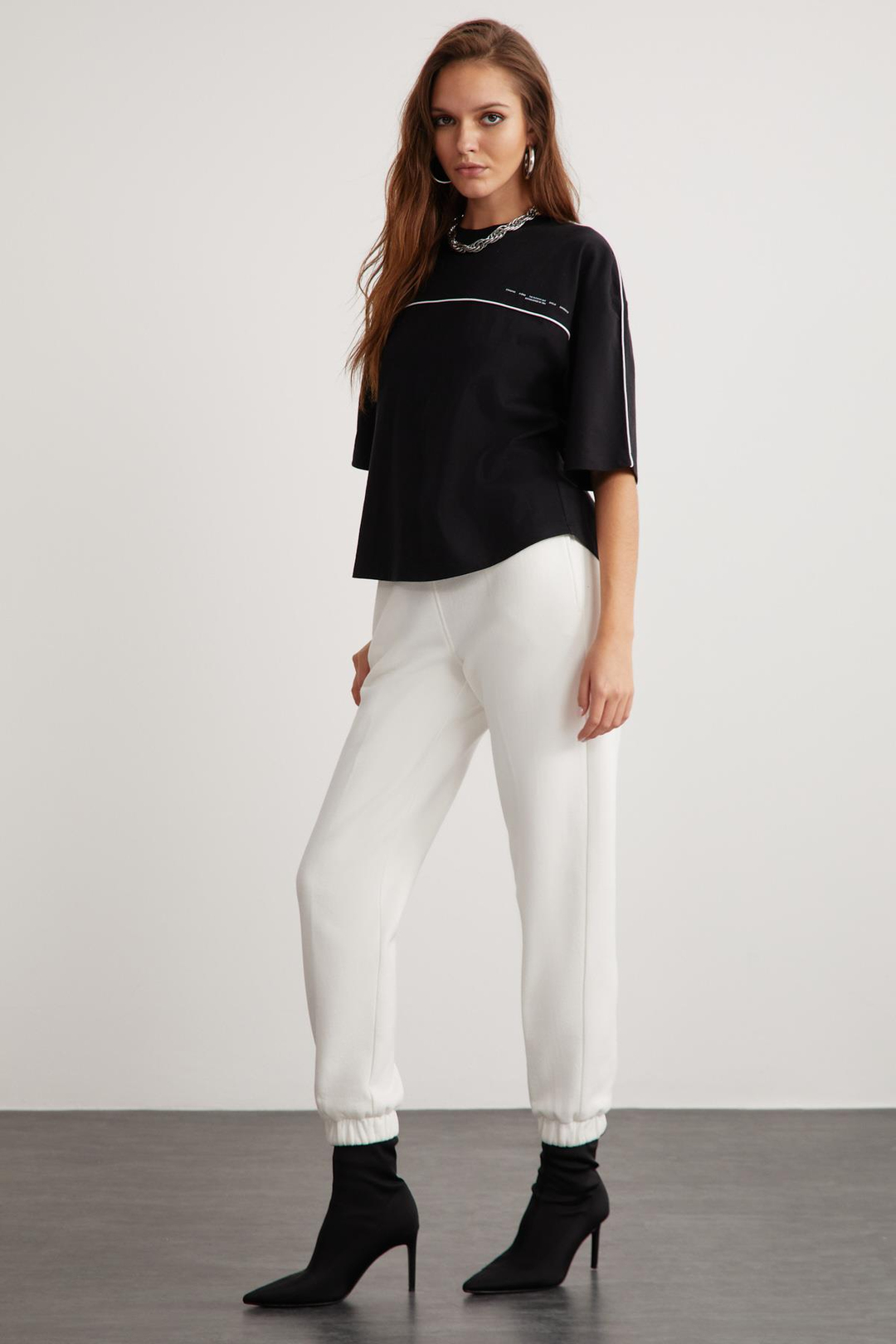 RODES  Relaxed Siyah Tekli T-Shirt