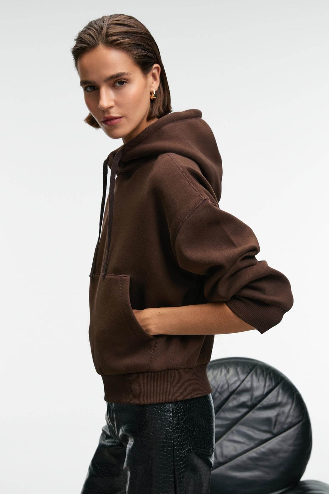 SELENE Kadın Kapüşonlu Kangru Cepli Regular Fit Kahverengi Sweatshirt