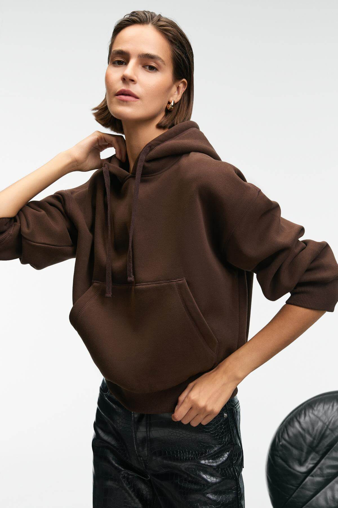 SELENE Kadın Kapüşonlu Kangru Cepli Regular Fit Kahverengi Sweatshirt